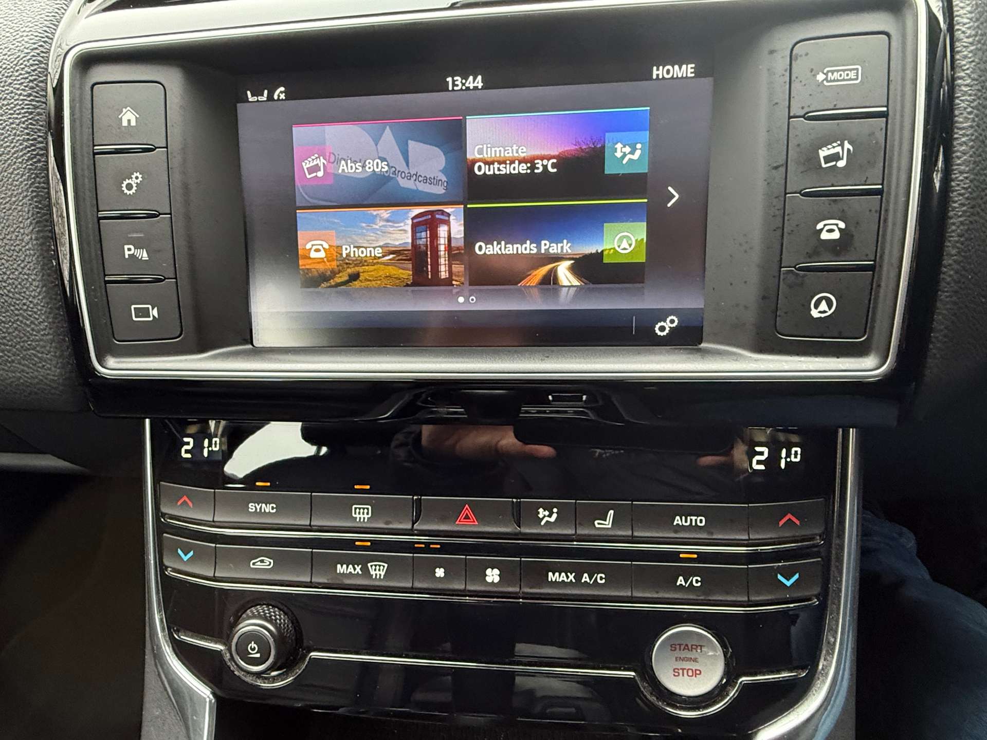 JAGUAR XE 2.0 XE Prestige D 4dr #18