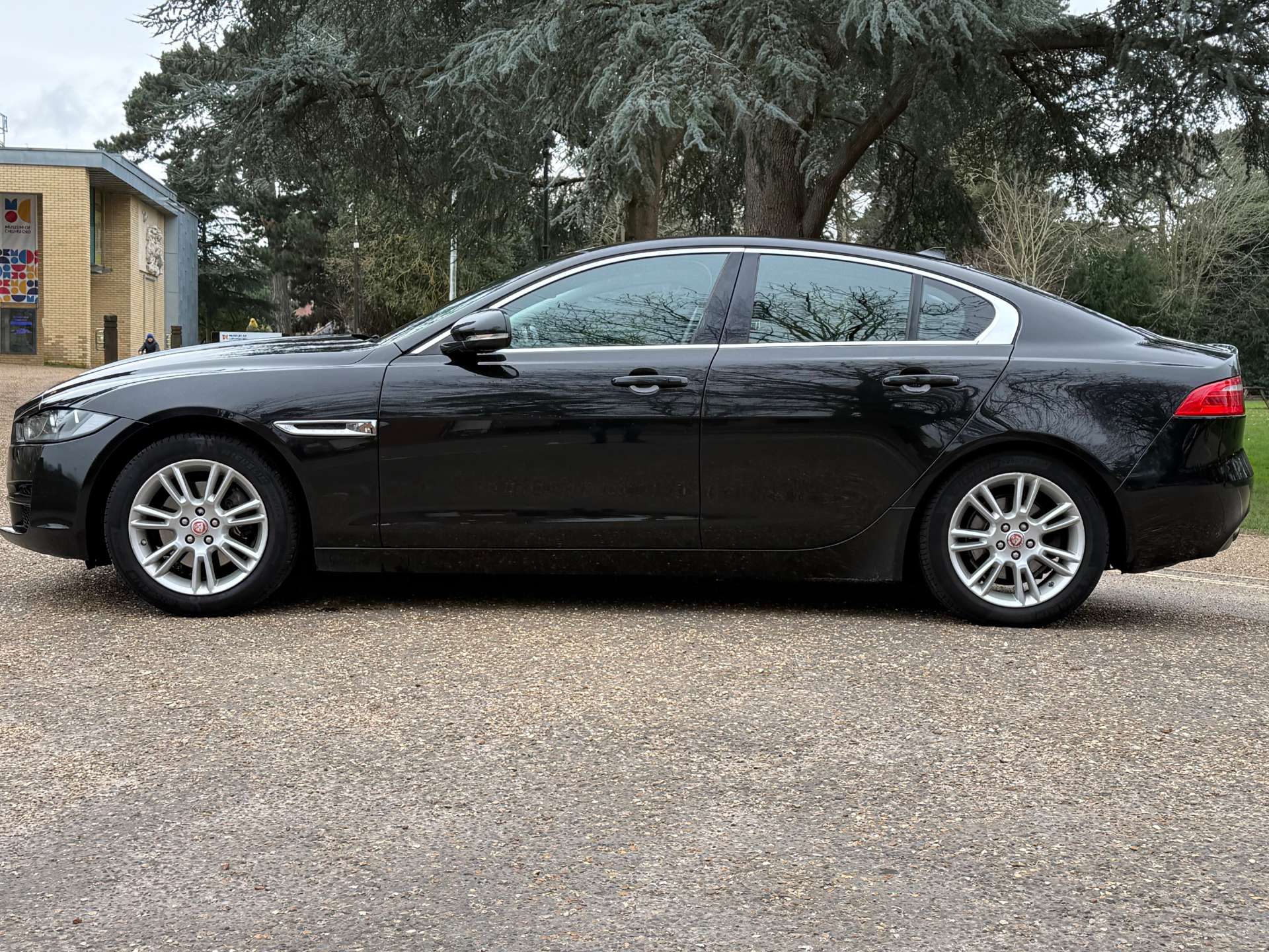 JAGUAR XE 2.0 XE Prestige D 4dr #6