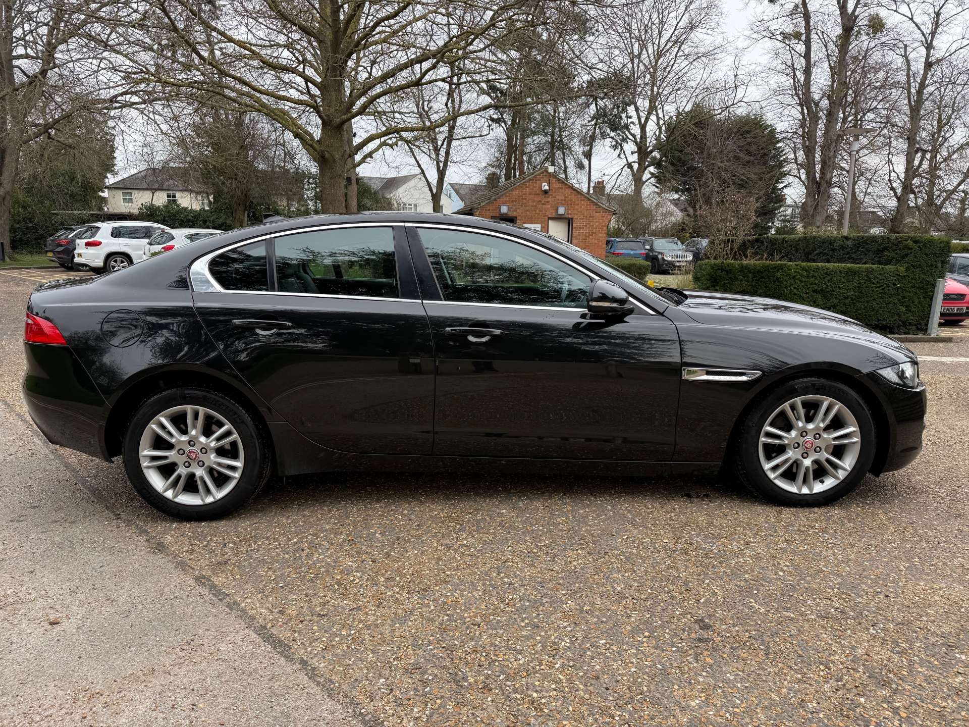 JAGUAR XE 2.0 XE Prestige D 4dr