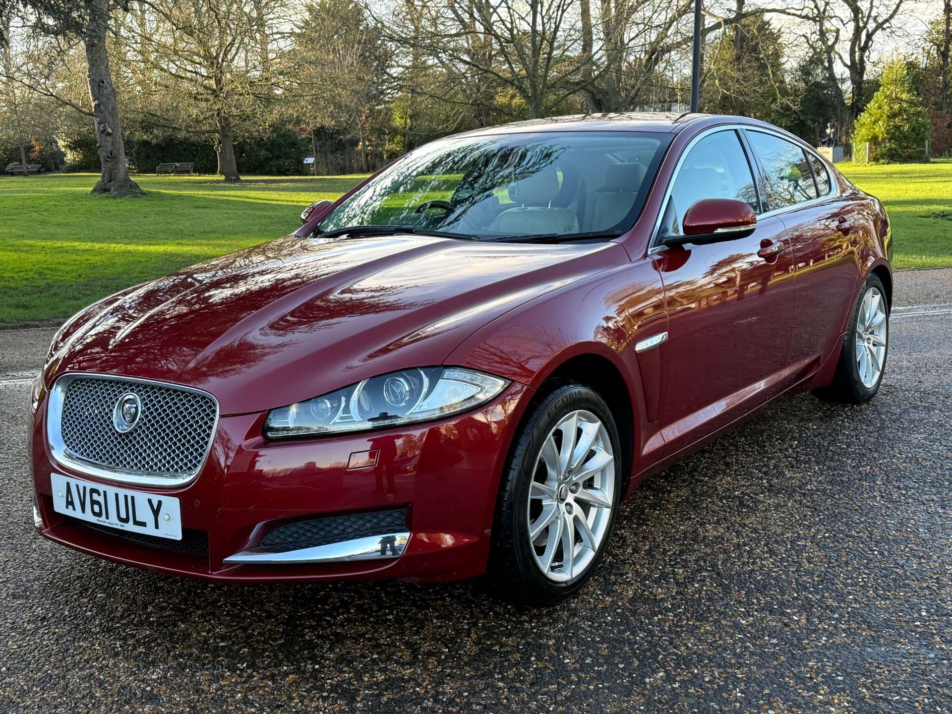 2012 XF 2.2 XF PREMIUM LUXURY D AUTO 4DR 74,000 MILES 2012 AUTOMATIC DIESEL... photo