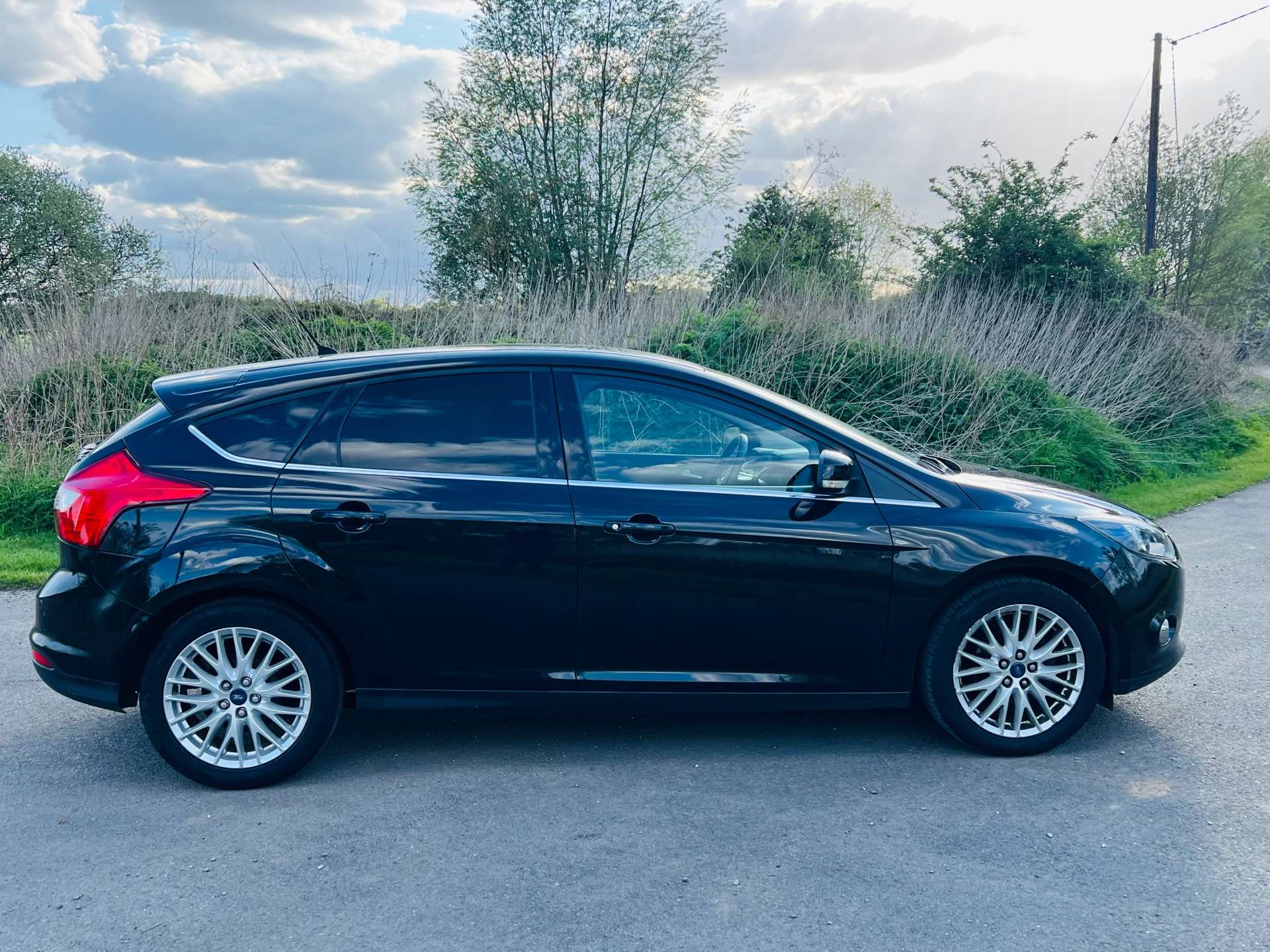 FORD FOCUS 1.6 Focus Zetec 125 5dr