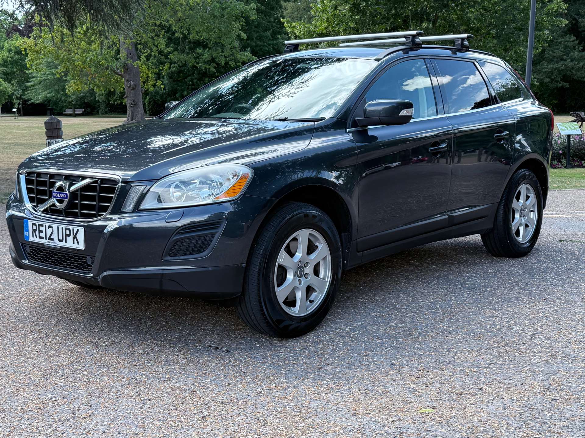 VOLVO XC60 2.4 XC60 SE AWD D3 Auto 4WD 5dr #18