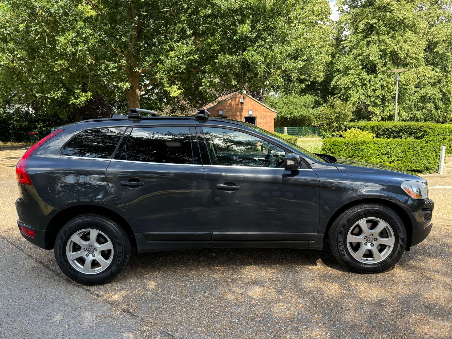 VOLVO XC60 2.4 XC60 SE AWD D3 Auto 4WD 5dr #20
