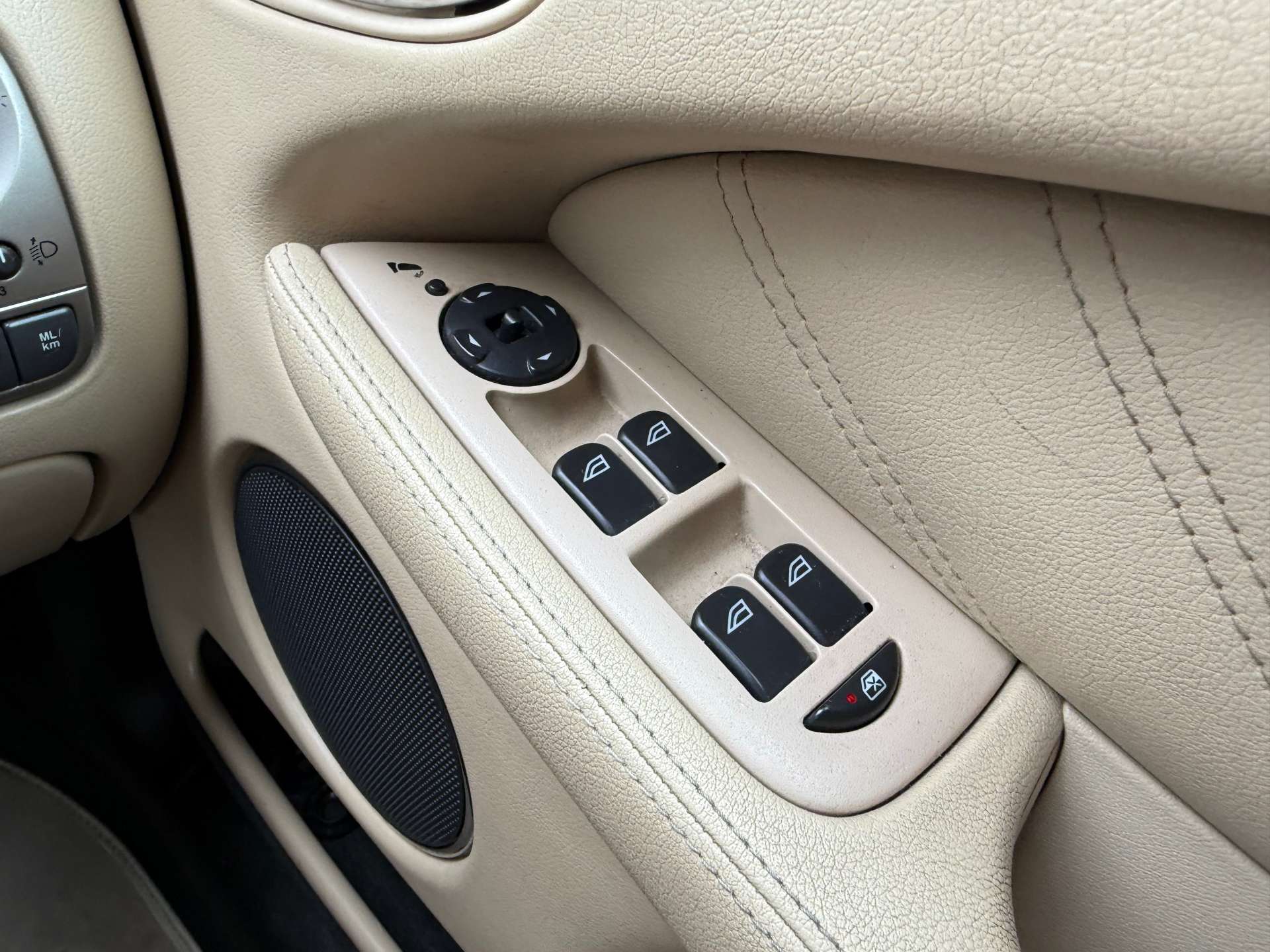 JAGUAR X-TYPE 2.2 X-Type SE Auto 4dr #3