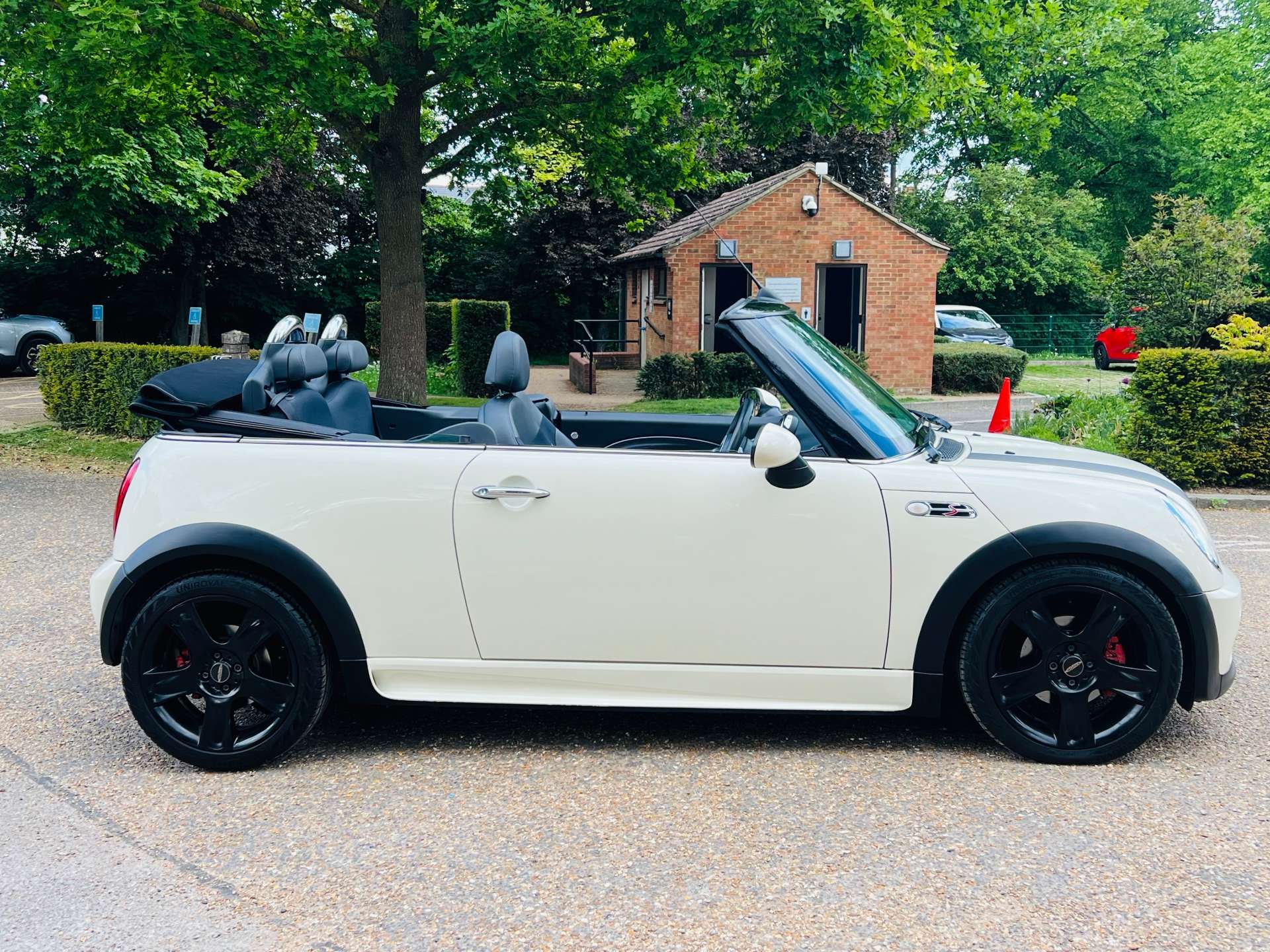 MINI CONVERTIBLE 1.6 Cooper S Auto 2dr