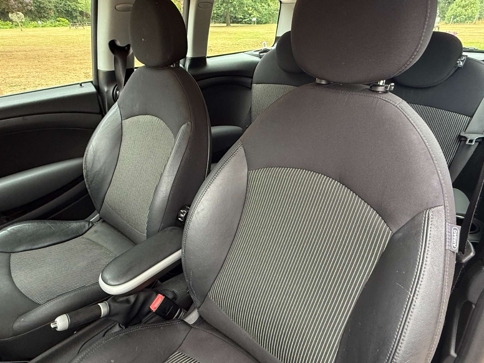 MINI CLUBMAN 1.6 Cooper D Auto Clubman 5dr #7