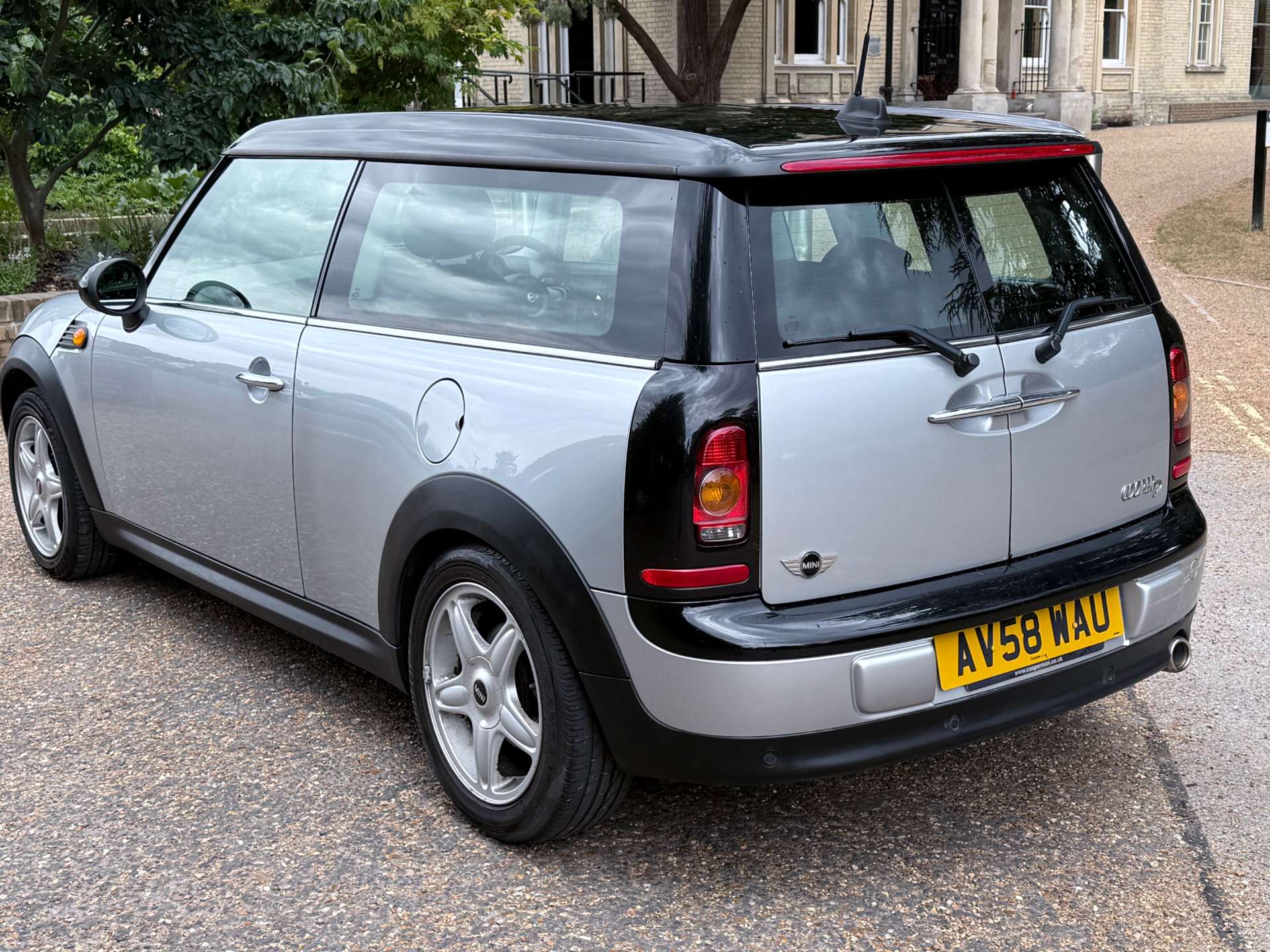 MINI CLUBMAN 1.6 Cooper D Auto Clubman 5dr #13