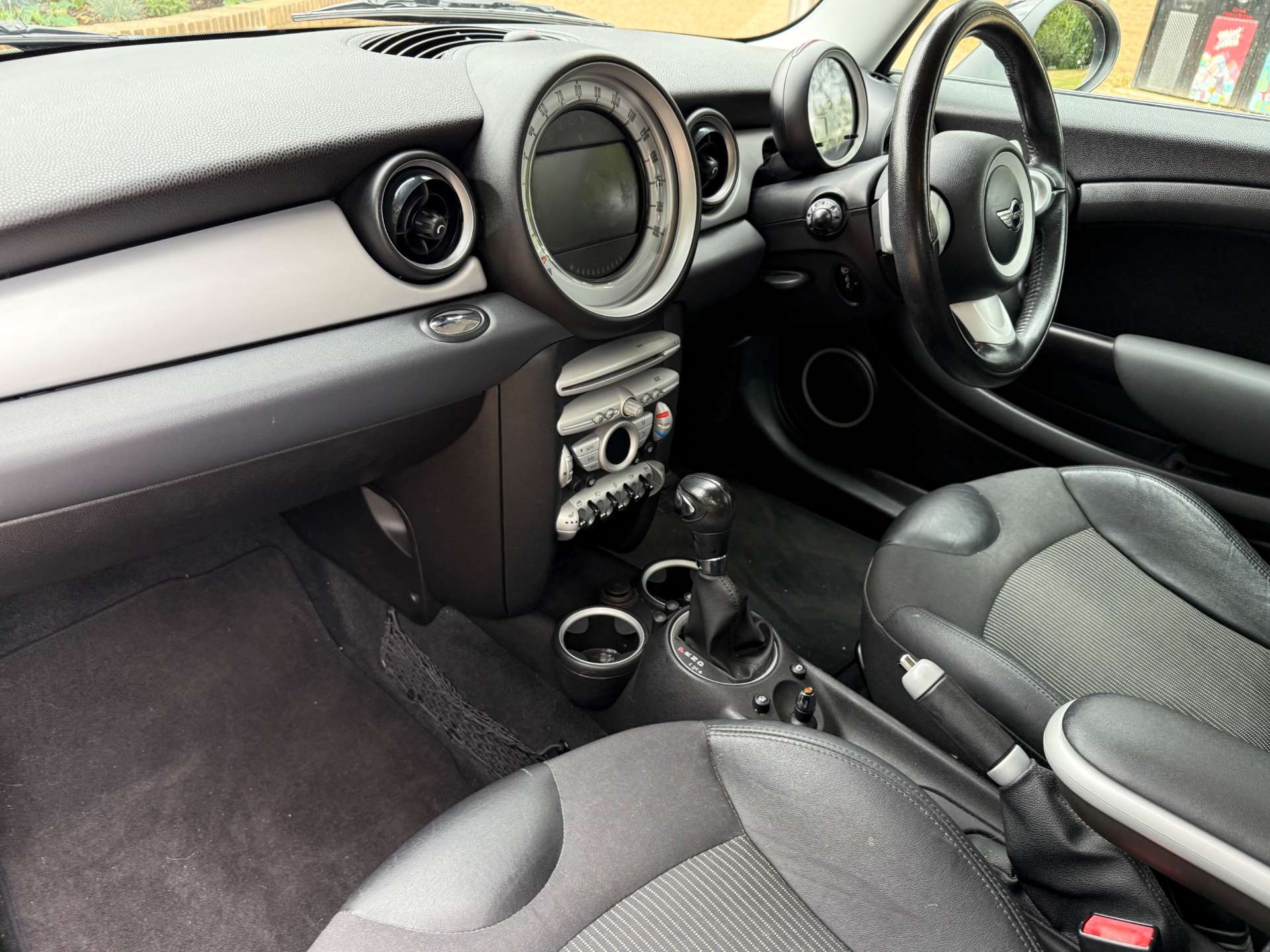 MINI CLUBMAN 1.6 Cooper D Auto Clubman 5dr #19