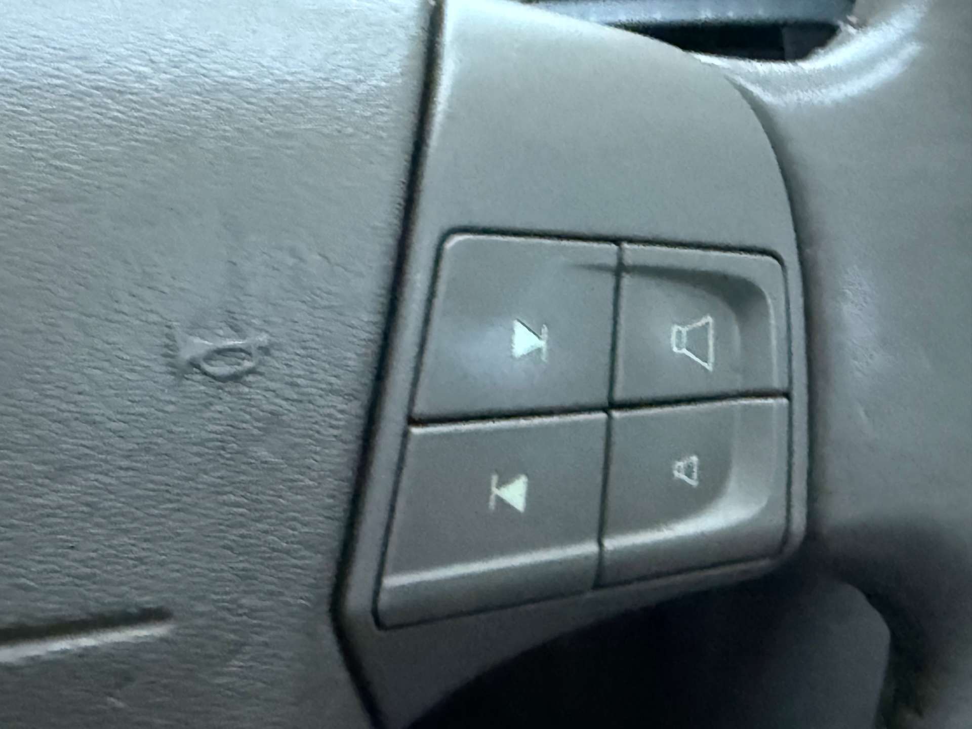 VOLVO XC70 2.4 XC70 SE D5 Auto 4WD 5dr #8