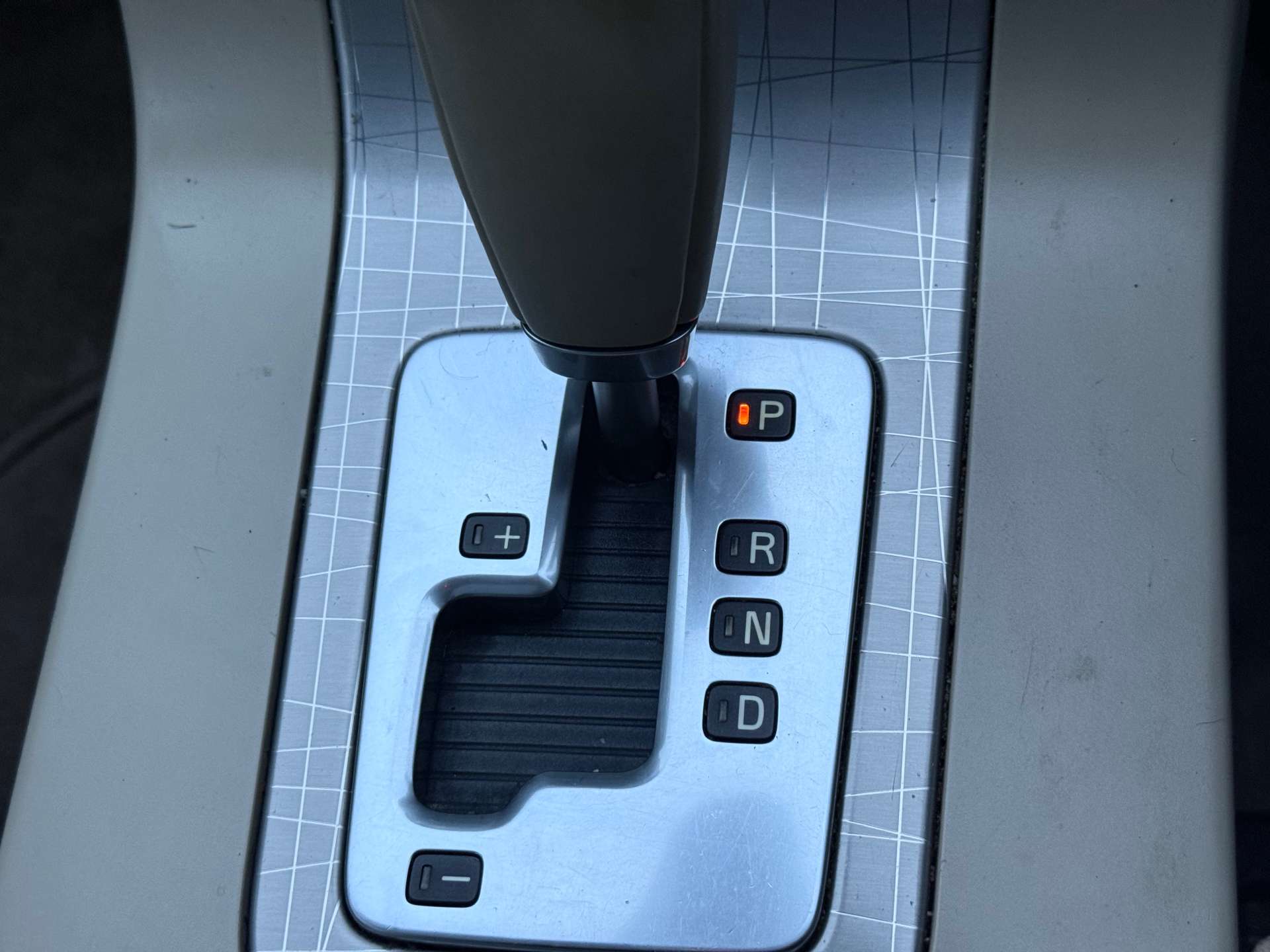 VOLVO XC70 2.4 XC70 SE D5 Auto 4WD 5dr #18