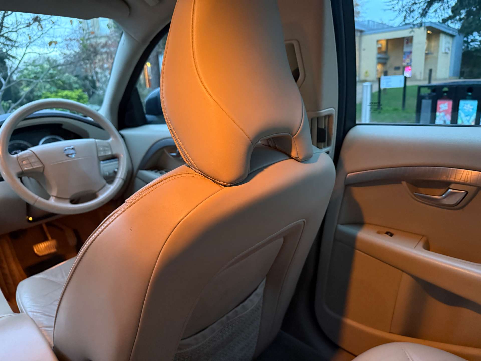 VOLVO XC70 2.4 XC70 SE D5 Auto 4WD 5dr #24