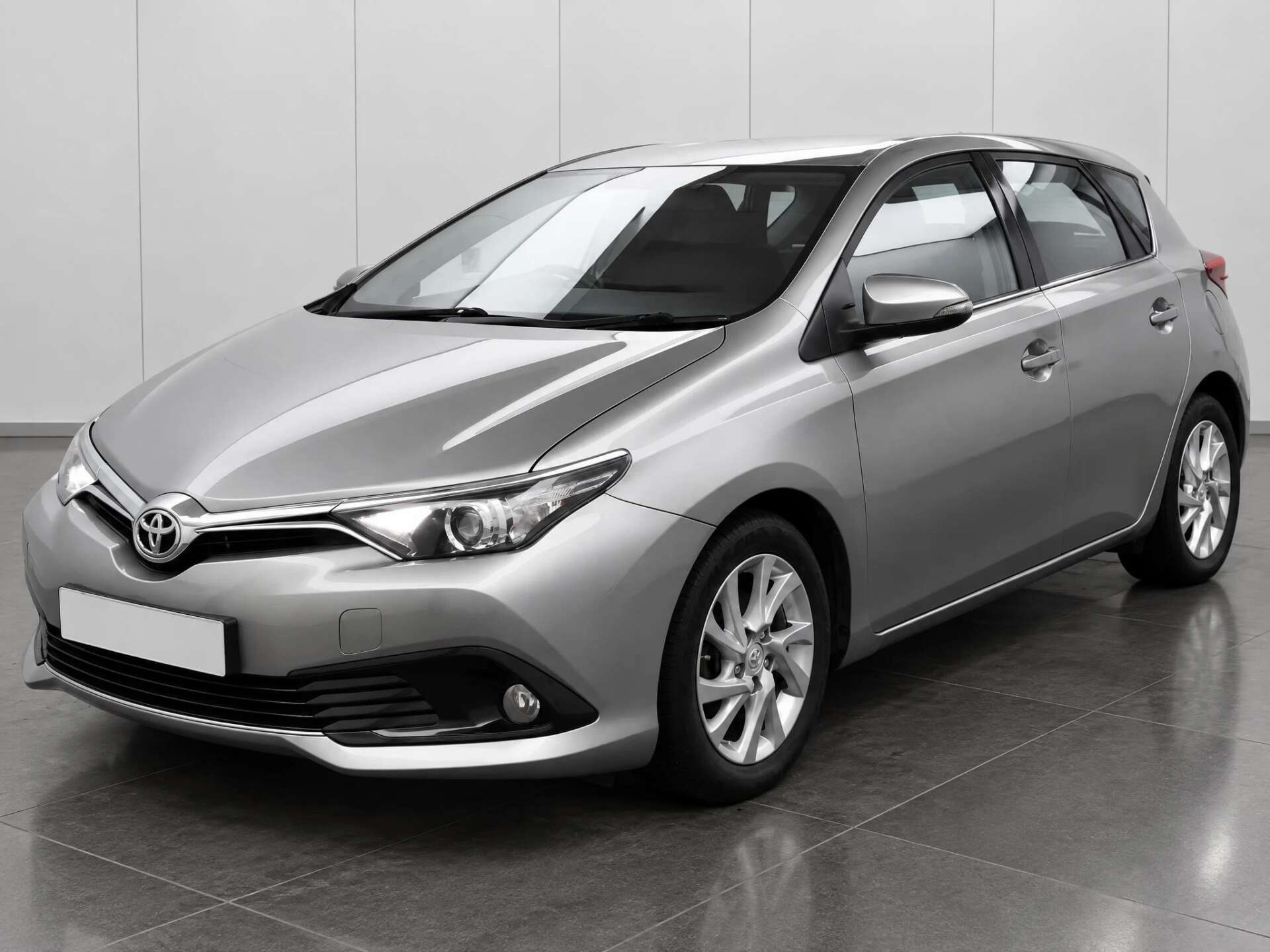 TOYOTA AURIS 2016