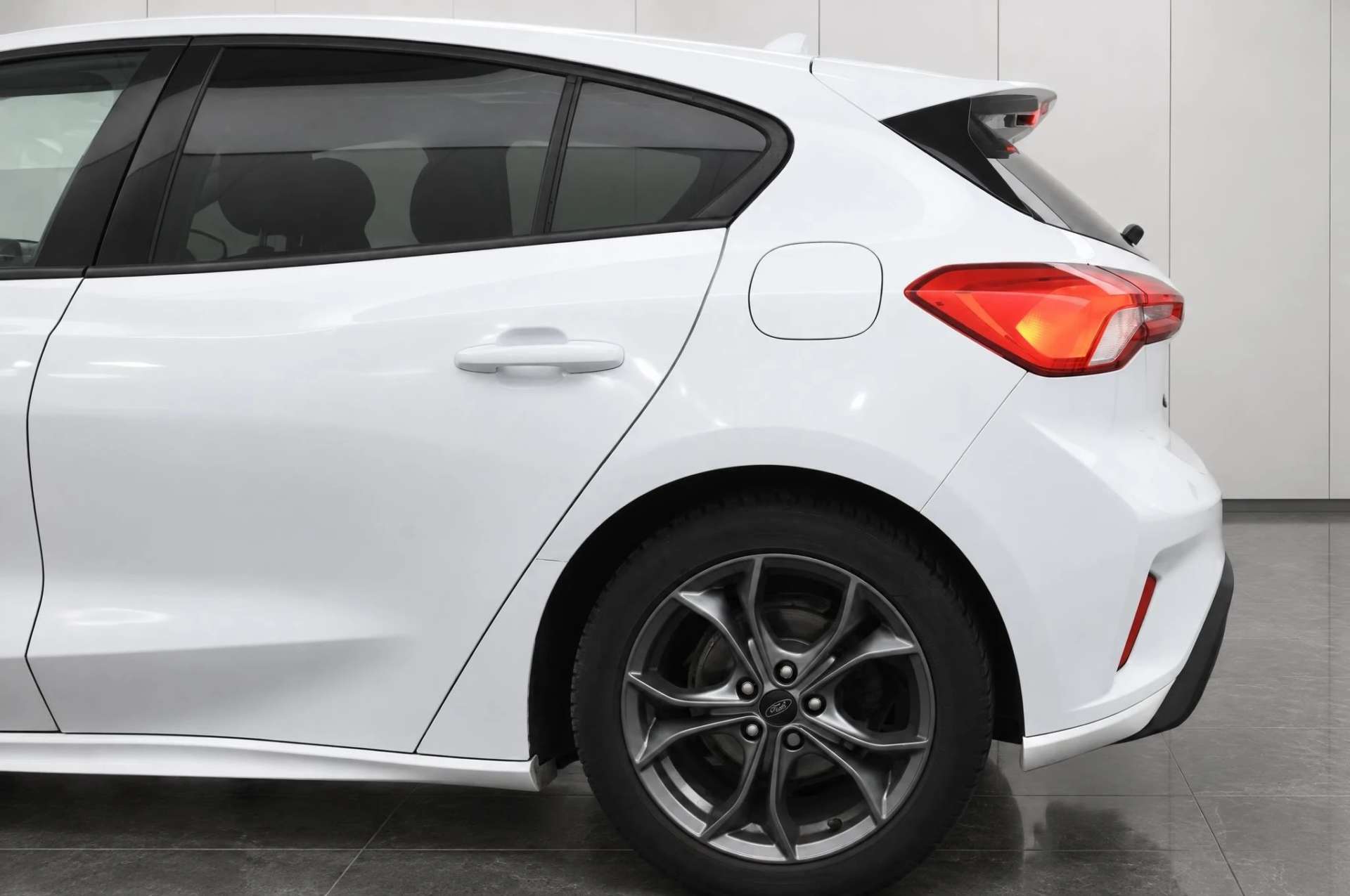 2018 Ford FOCUS 1.5 Focus ST-Line TDCi 5dr - vehicle photo 5 for sale on PureCar