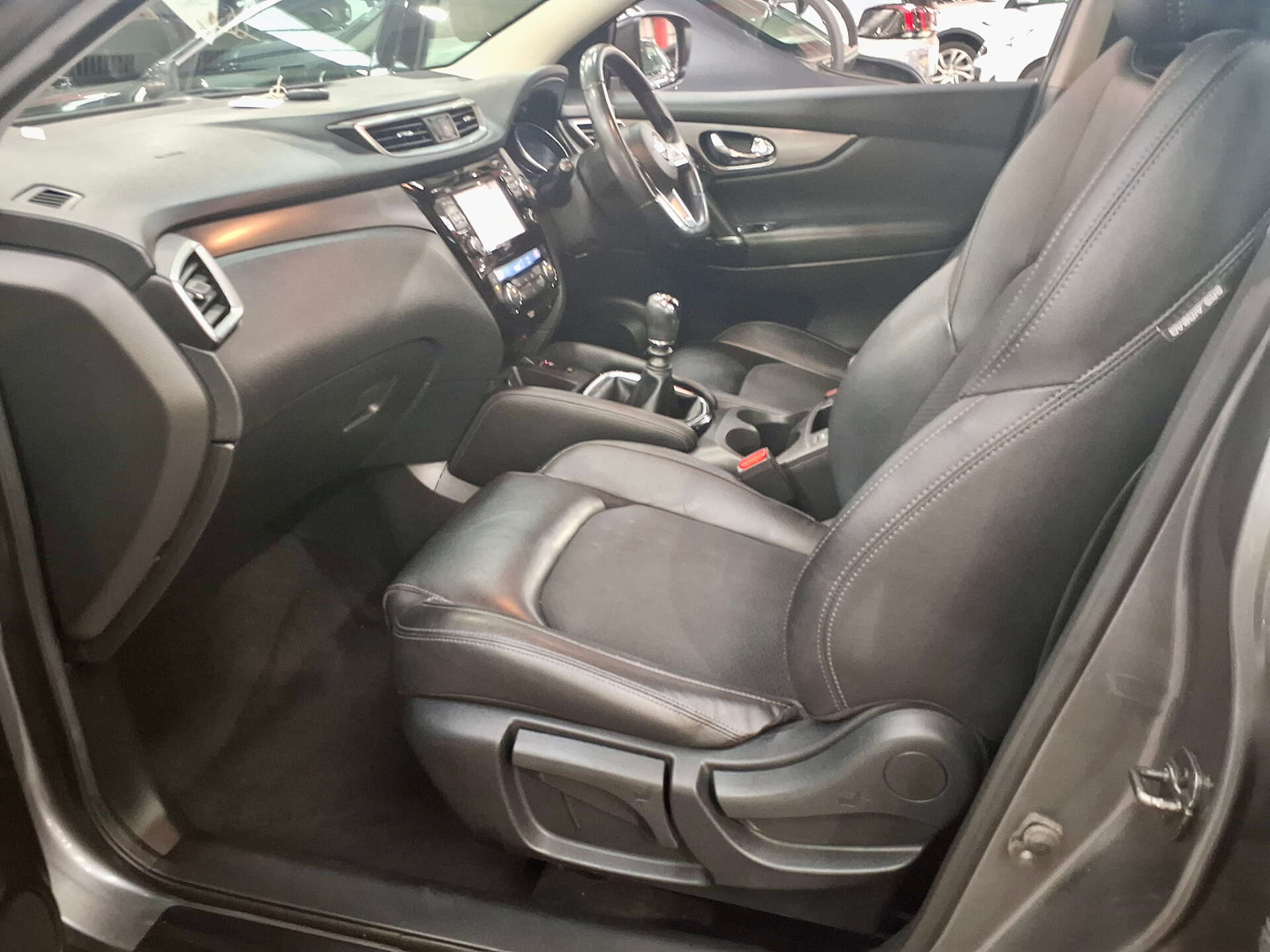 2020 Nissan QASHQAI 1.7 Qashqai Tekna dCi 5dr - vehicle photo 19 for sale on PureCar