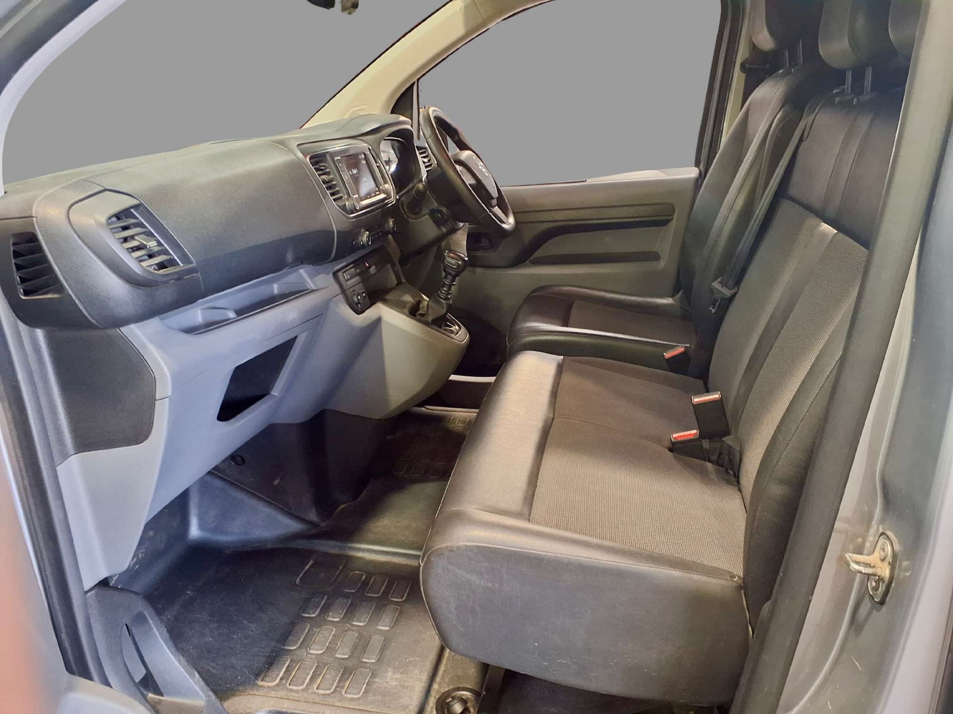 2020 Vauxhall VIVARO 2.0 Vivaro 3100 Dynamic S/S - vehicle photo 19 for sale on PureCar