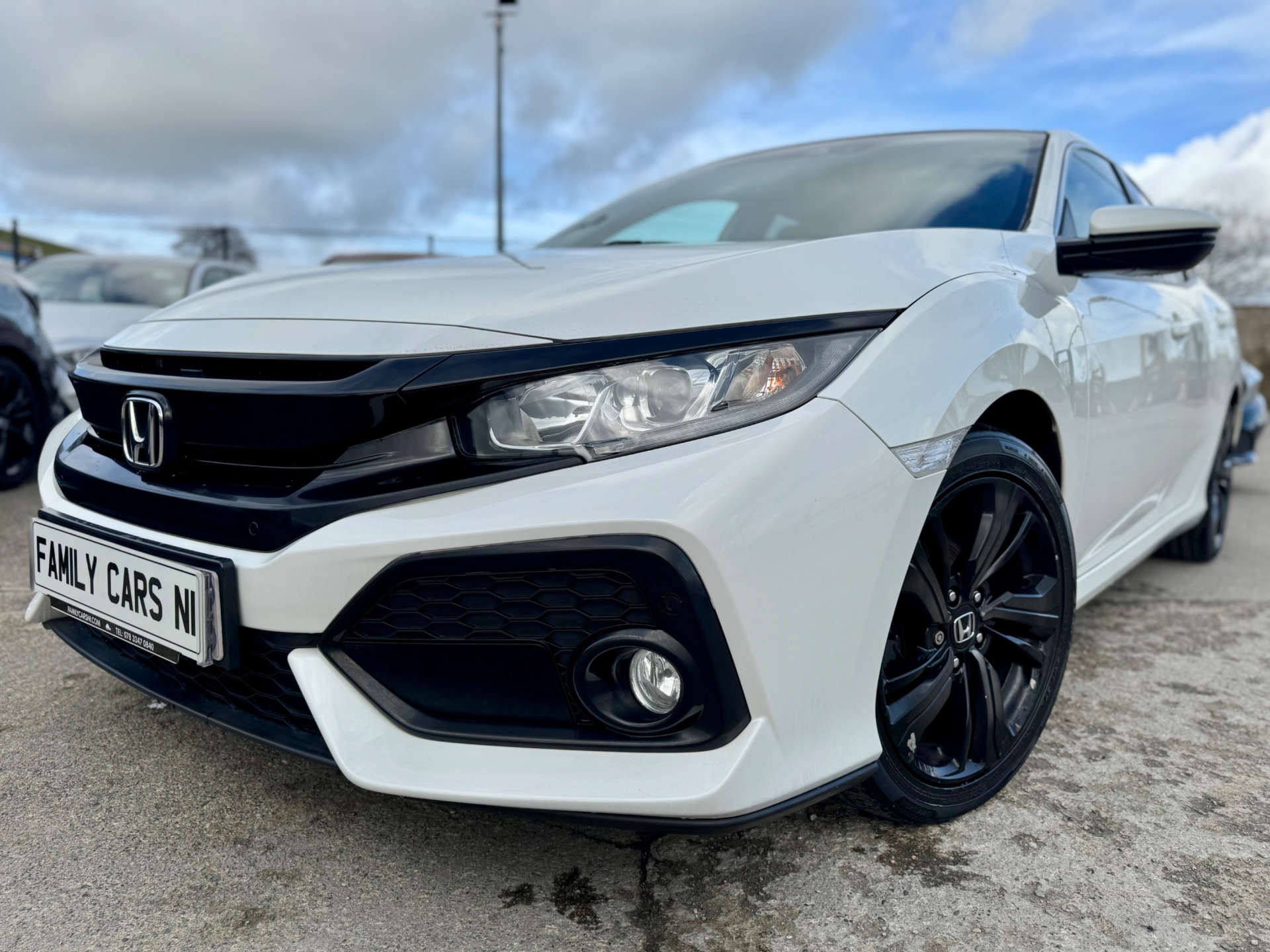 2019 HONDA CIVIC 1.0 Civic Sport Line VTec 5dr - vehicle photo 4 for sale on PureCar