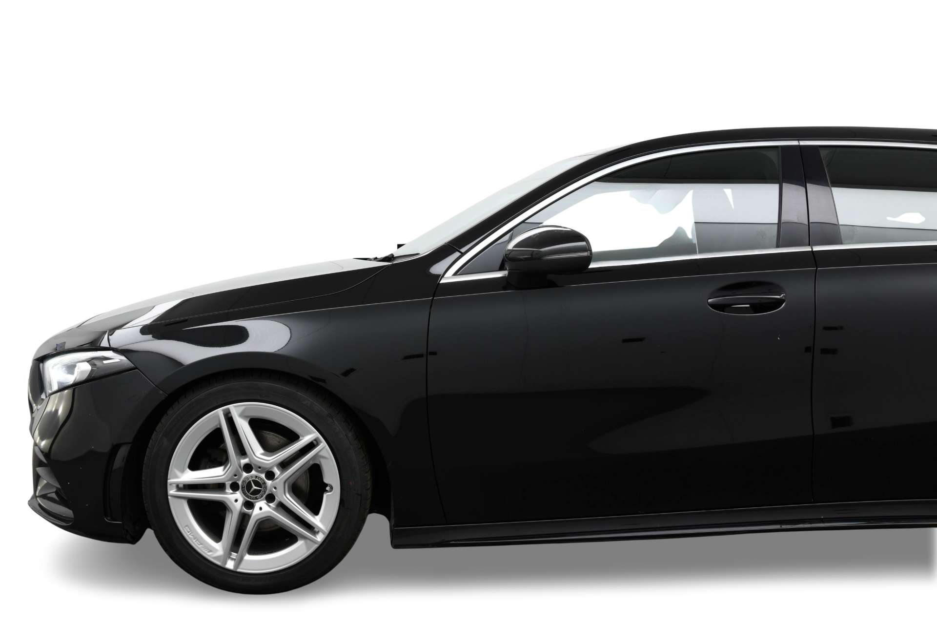 2019 MERCEDES A-CLASS 1.3 A 180 AMG Line 5dr - vehicle photo 4 for sale on PureCar