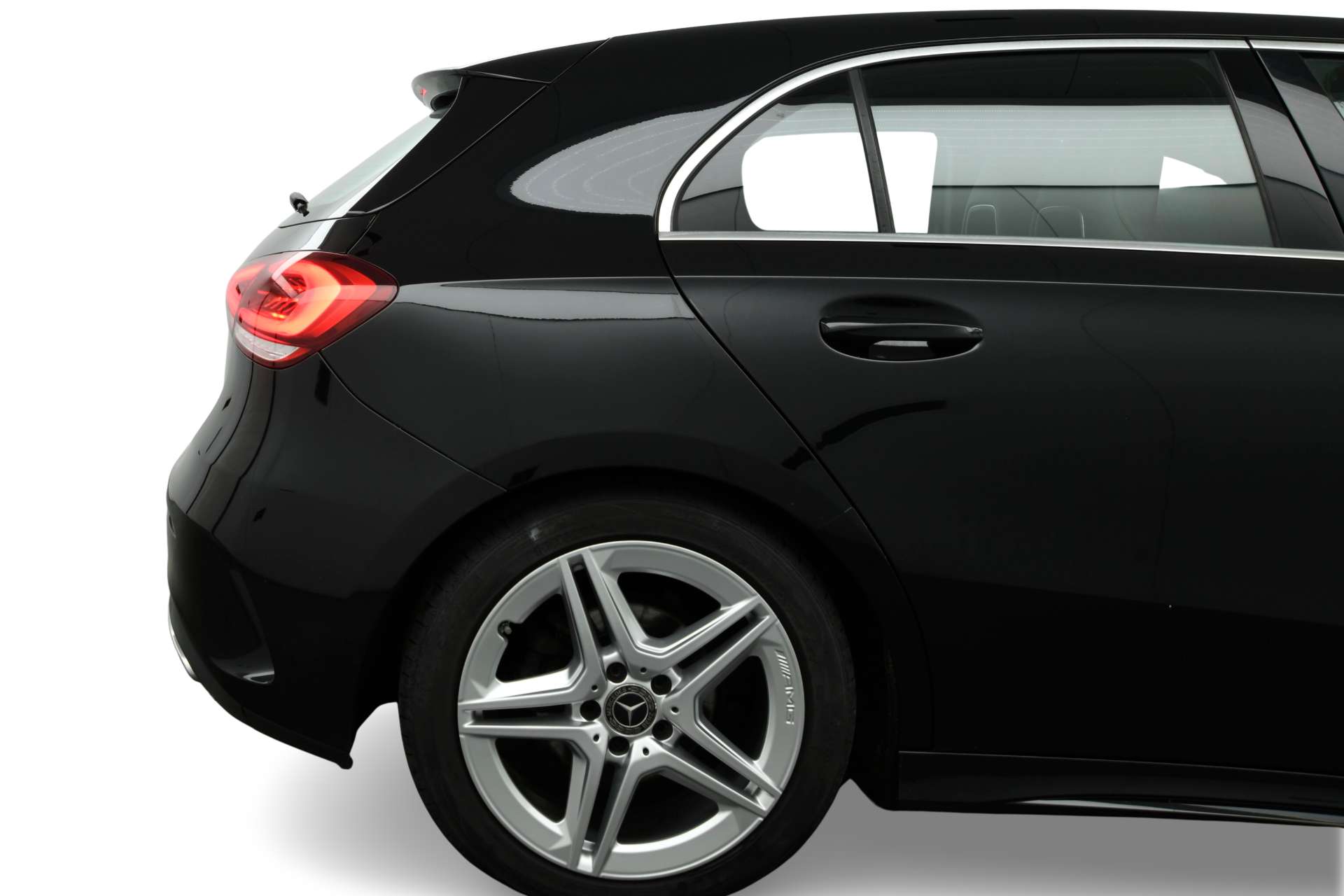 2019 MERCEDES A-CLASS 1.3 A 180 AMG Line 5dr - vehicle photo 14 for sale on PureCar