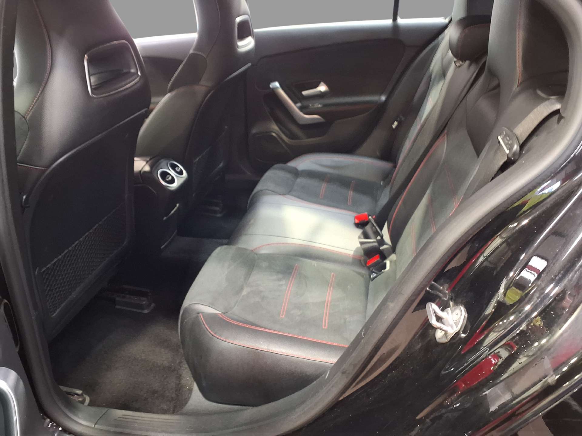 2019 MERCEDES A-CLASS 1.3 A 180 AMG Line 5dr - vehicle photo 24 for sale on PureCar