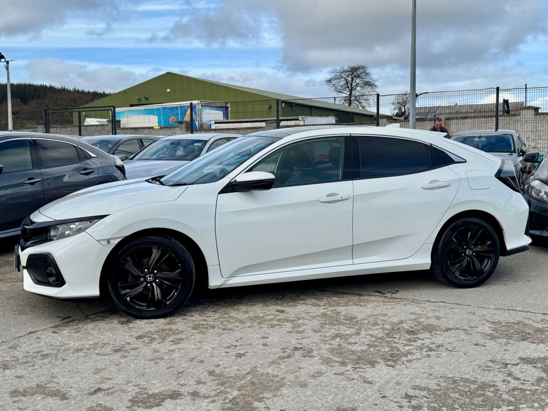 2019 HONDA CIVIC 1.0 Civic Sport Line VTec 5dr - vehicle photo 9 for sale on PureCar