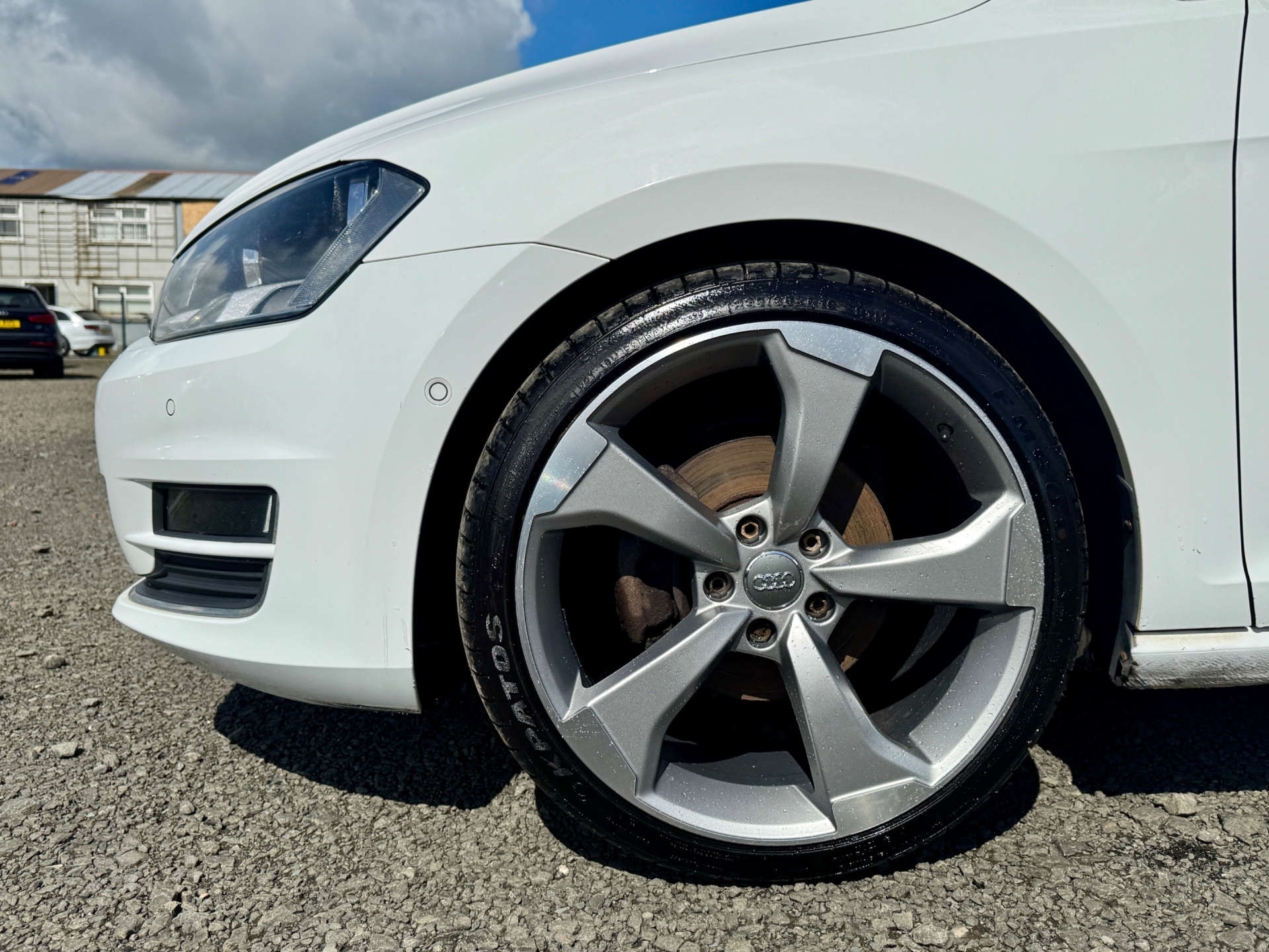 2016 Volkswagen GOLF 1.4 Golf Match Edition TSi BlueMotion Technology 5dr - vehicle photo 9 for sale on PureCar
