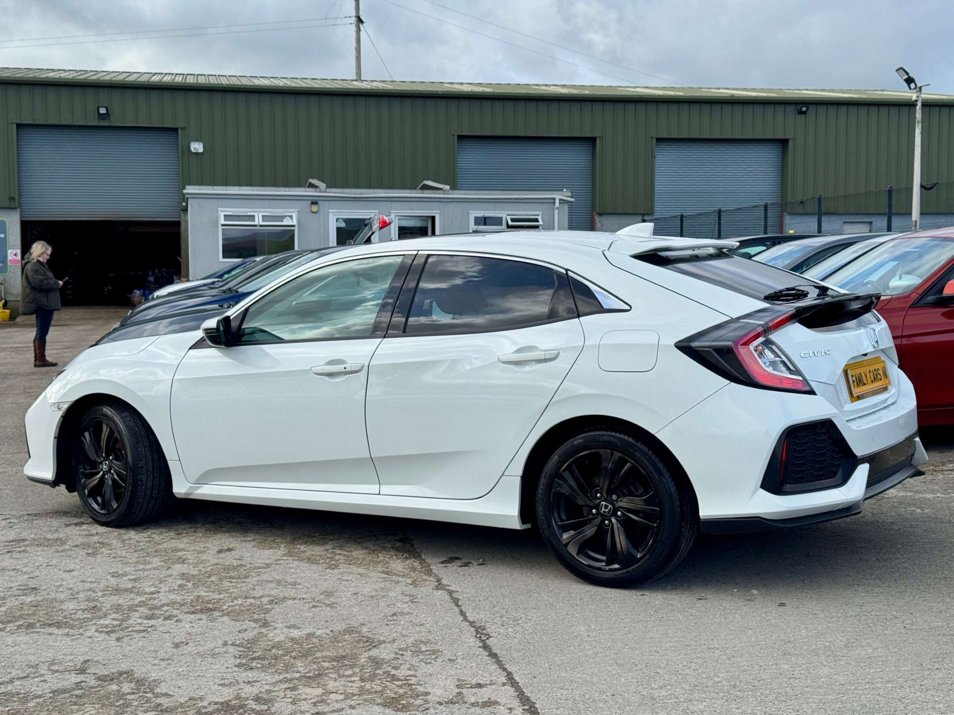 2019 HONDA CIVIC 1.0 Civic Sport Line VTec 5dr - vehicle photo 12 for sale on PureCar