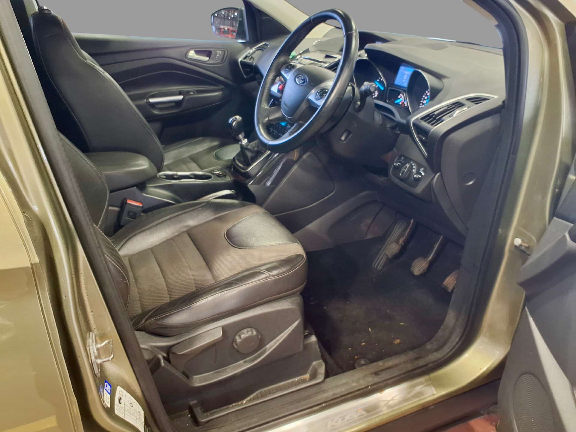 2015 Ford KUGA 2.0 Kuga Titanium TDCi 5dr - vehicle photo 20 for sale on PureCar