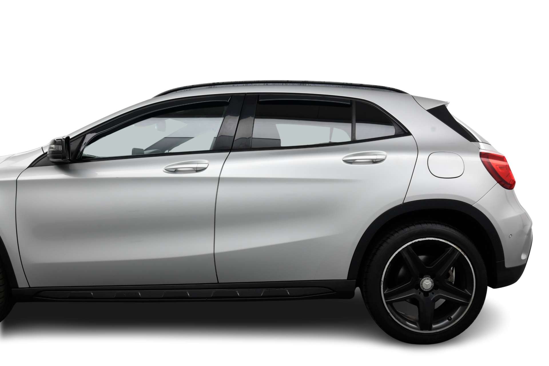 2016 MERCEDES GLA 2.1 GLA 220 D 4Matic AMG Line Premium Auto 4WD 5dr - vehicle photo 5 for sale on PureCar