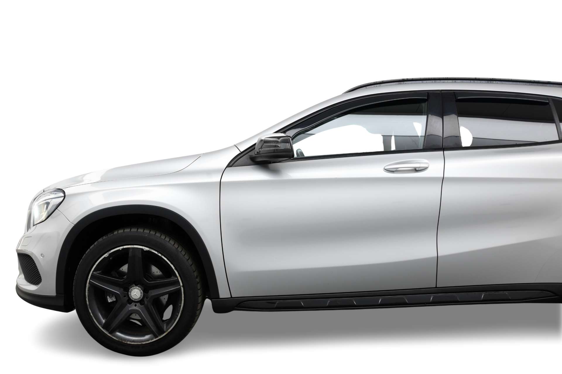 2016 MERCEDES GLA 2.1 GLA 220 D 4Matic AMG Line Premium Auto 4WD 5dr - vehicle photo 19 for sale on PureCar