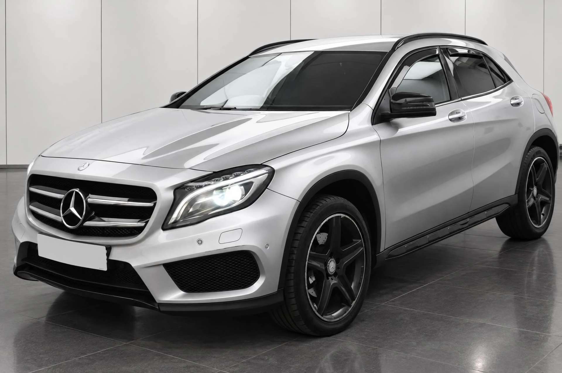 MERCEDES GLA 2016