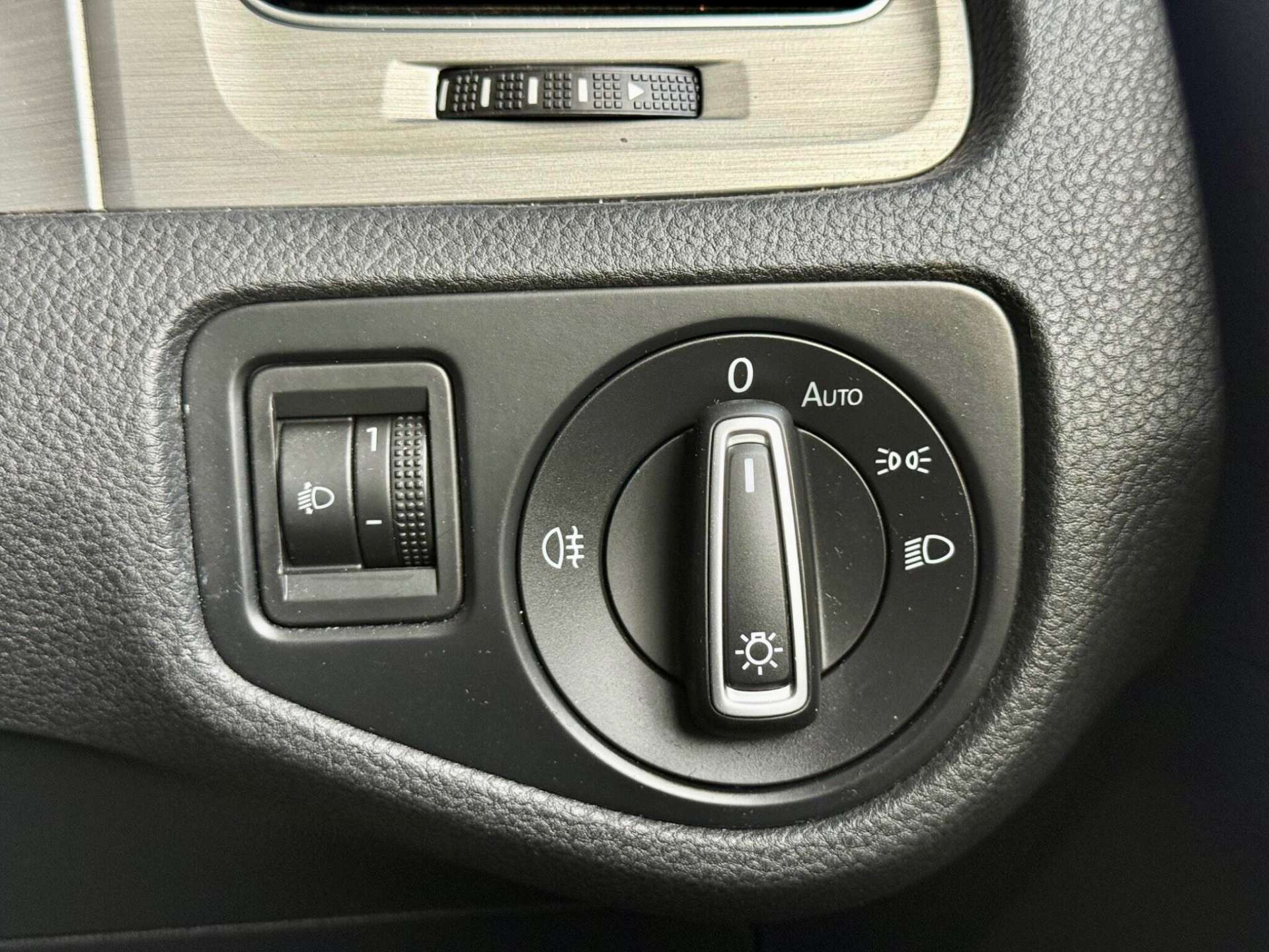 2013 Volkswagen GOLF 1.6 Golf SE BlueMotion Technology TDI 5dr - vehicle photo 26 for sale on PureCar