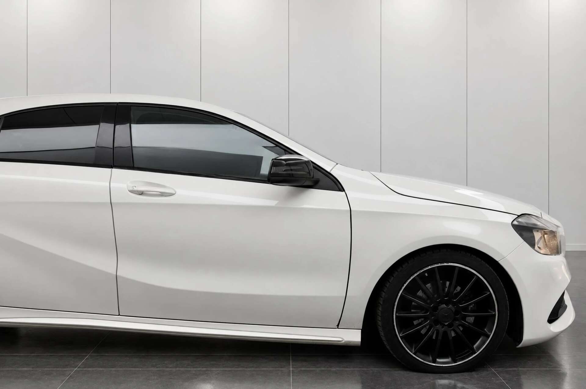 2017 MERCEDES A-CLASS 1.5 A 180 D AMG Line Auto 5dr - vehicle photo 13 for sale on PureCar