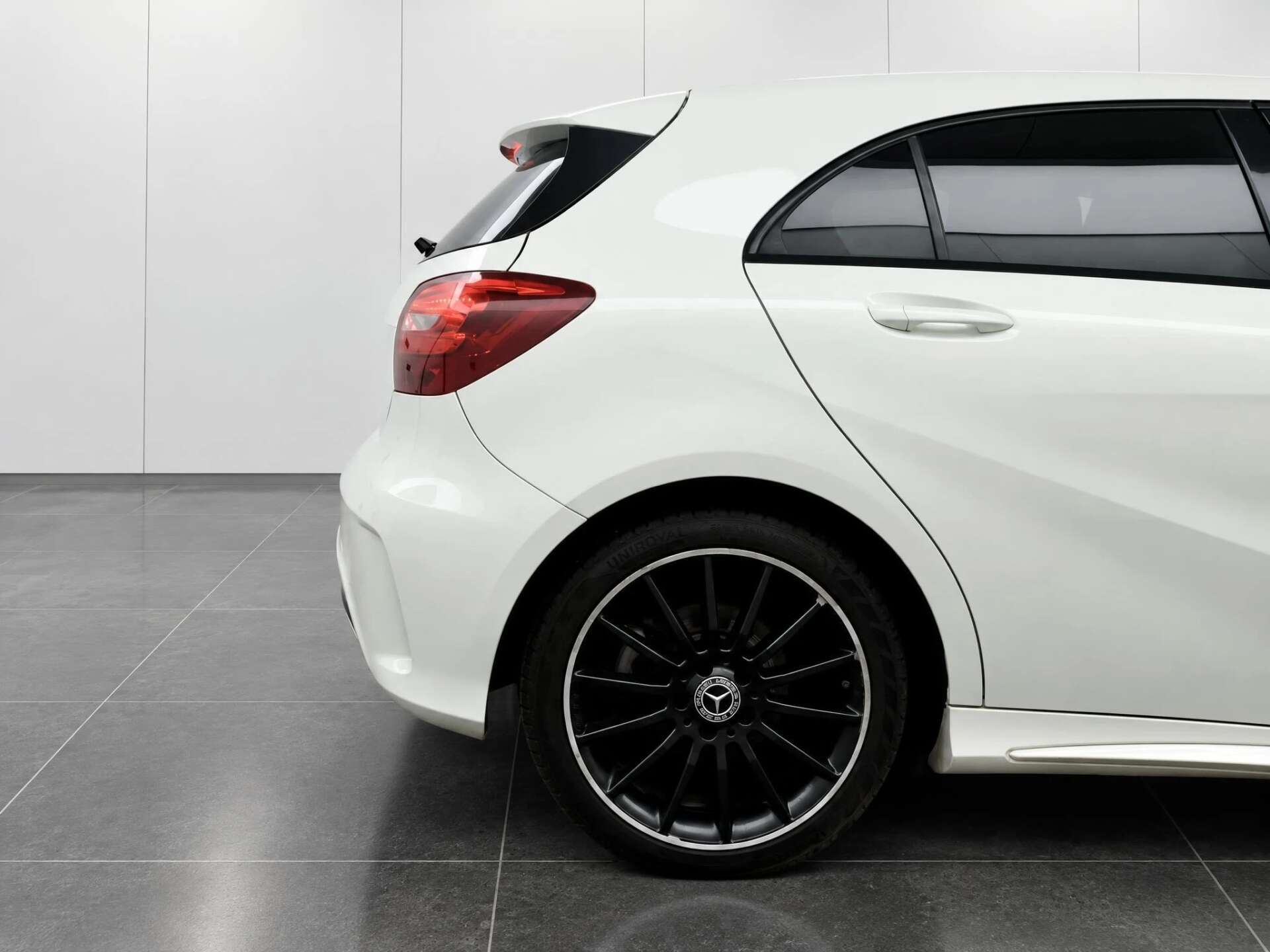 2017 MERCEDES A-CLASS 1.5 A 180 D AMG Line Auto 5dr - vehicle photo 16 for sale on PureCar
