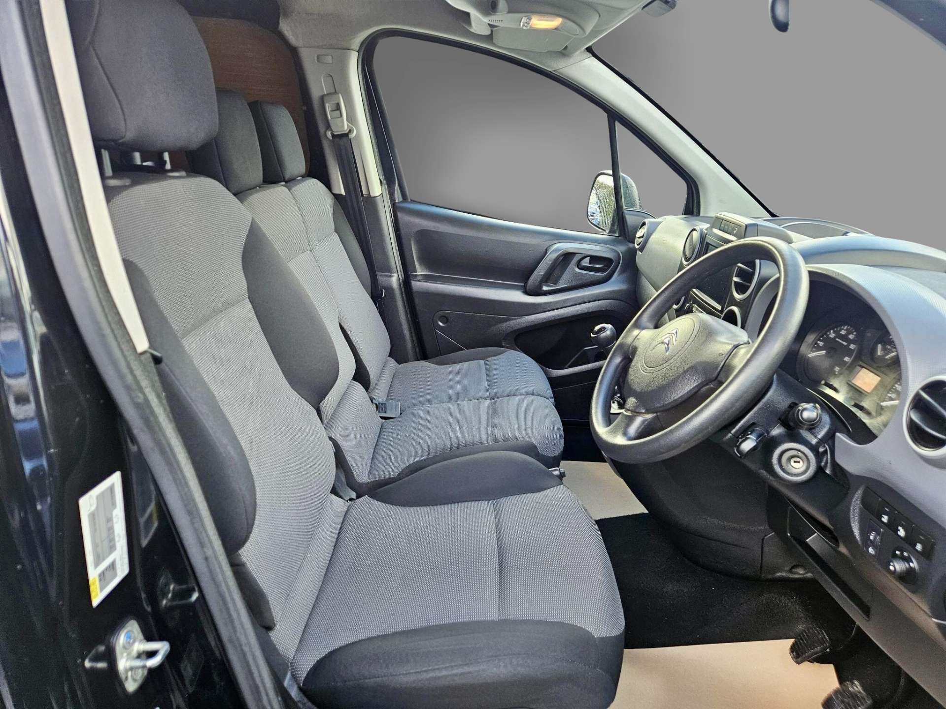 2016 Citroen BERLINGO 1.6 Berlingo 625 Enterprise HDi - vehicle photo 11 for sale on PureCar