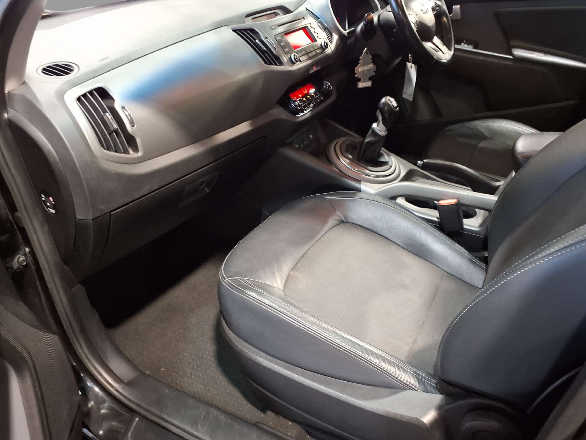 2015 KIA SPORTAGE 1.7 Sportage 2 ISG CRDi 5dr - vehicle photo 18 for sale on PureCar