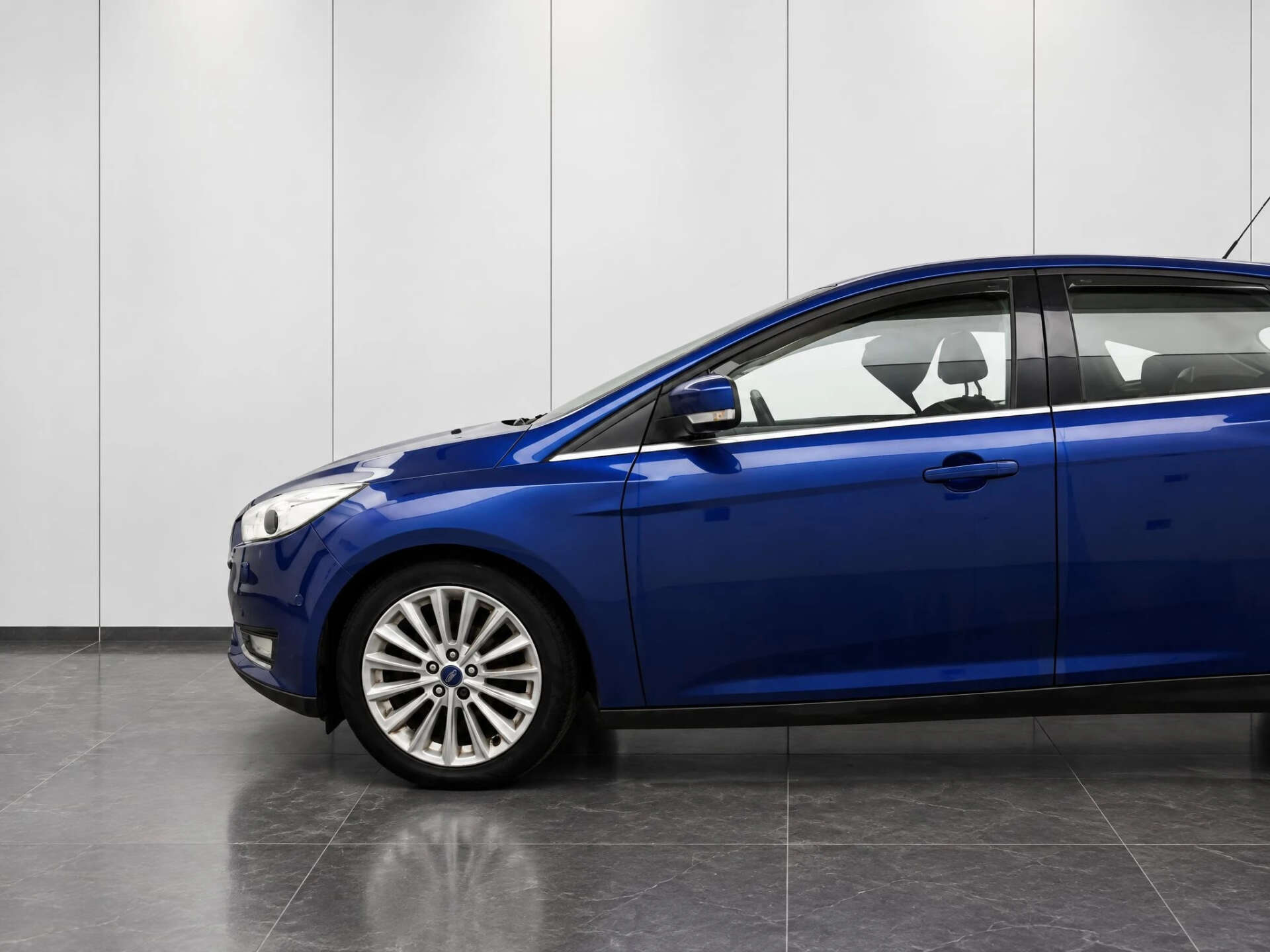 2015 Ford FOCUS 1.5 Focus Titanium X TDCI 5dr - vehicle photo 4 for sale on PureCar