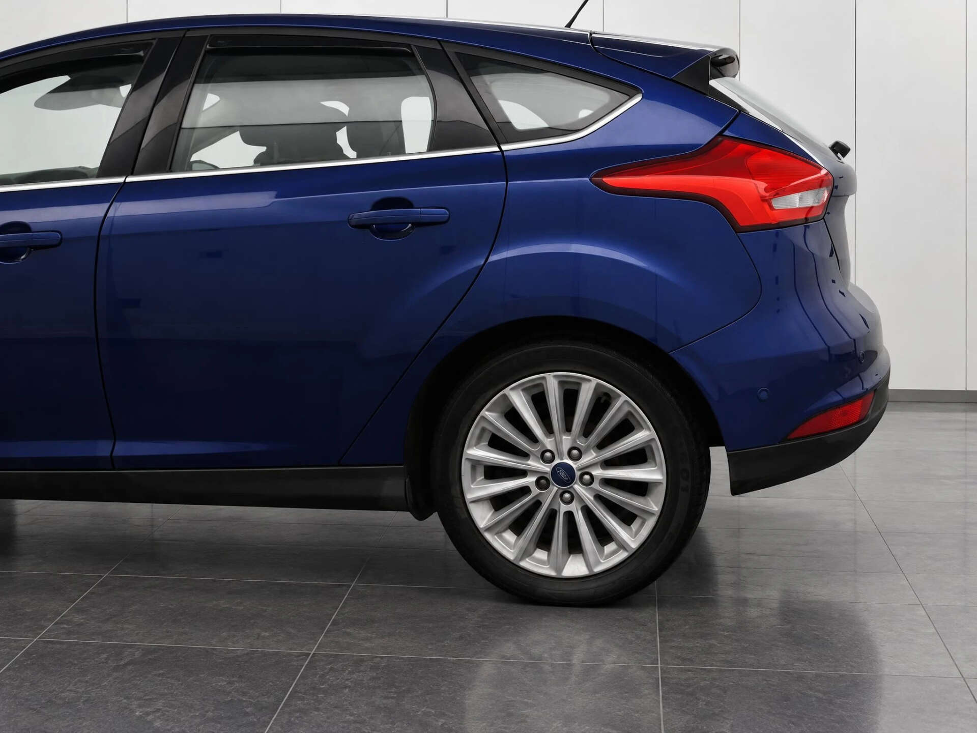 2015 Ford FOCUS 1.5 Focus Titanium X TDCI 5dr - vehicle photo 6 for sale on PureCar