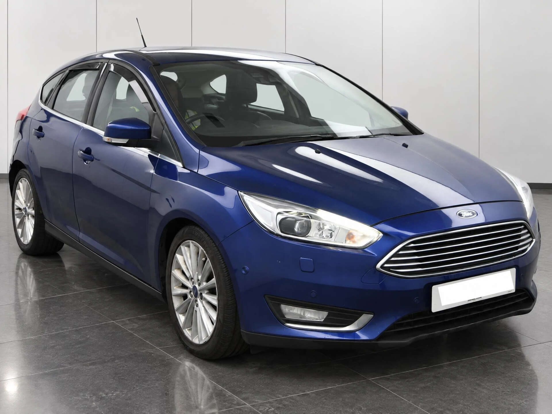2015 Ford FOCUS 1.5 Focus Titanium X TDCI 5dr - vehicle photo 10 for sale on PureCar