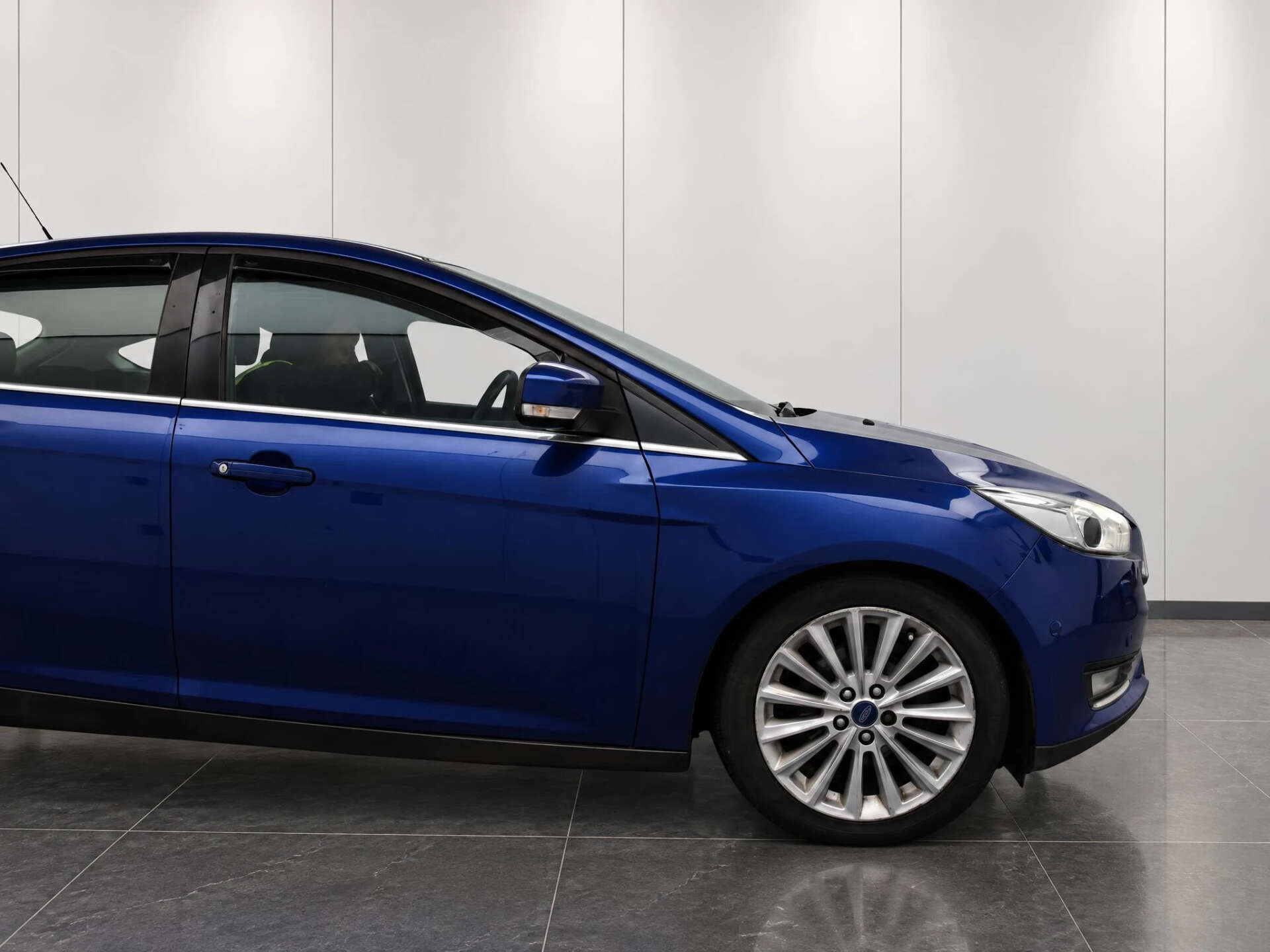 2015 Ford FOCUS 1.5 Focus Titanium X TDCI 5dr - vehicle photo 12 for sale on PureCar