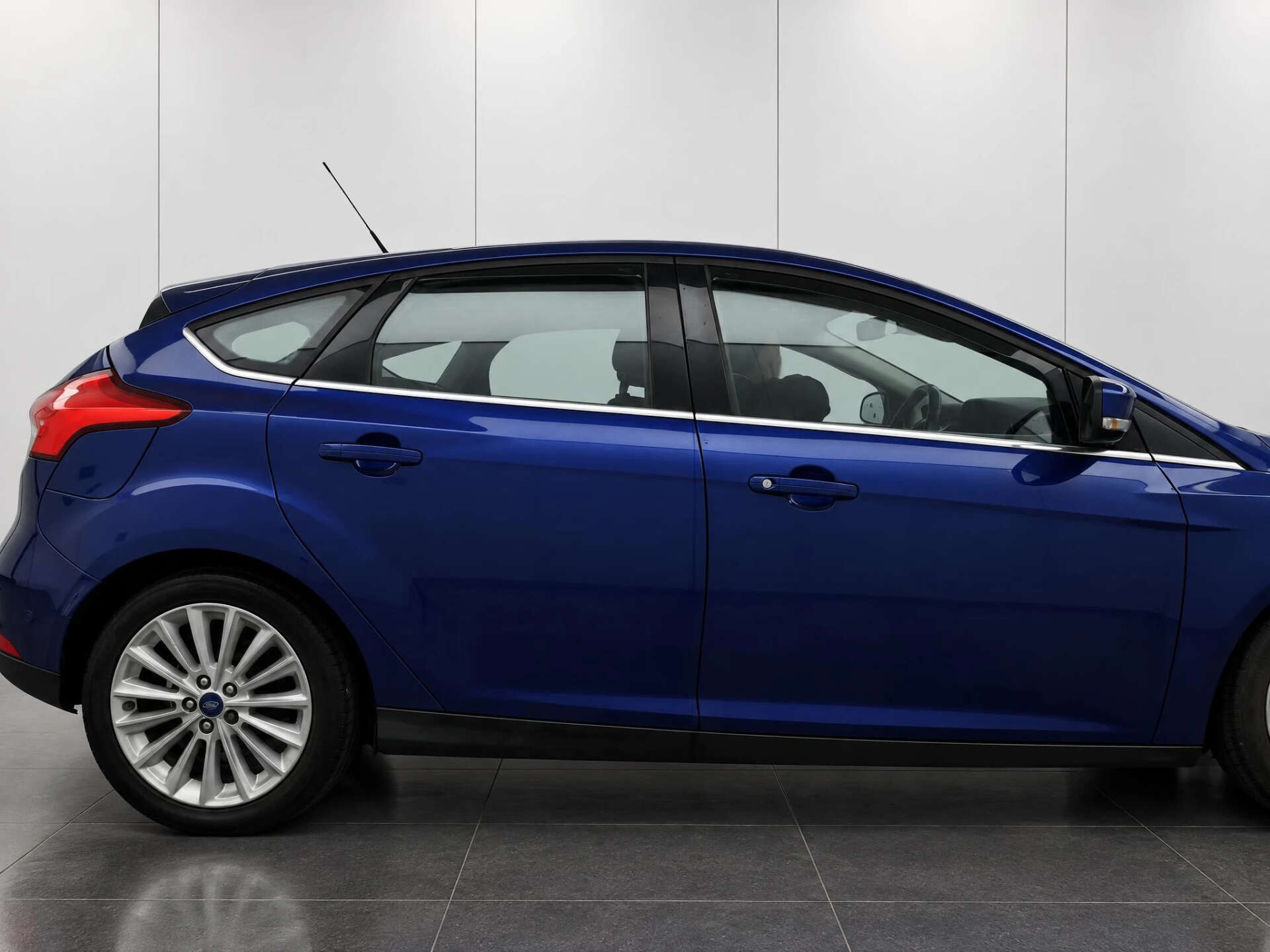 2015 Ford FOCUS 1.5 Focus Titanium X TDCI 5dr - vehicle photo 14 for sale on PureCar