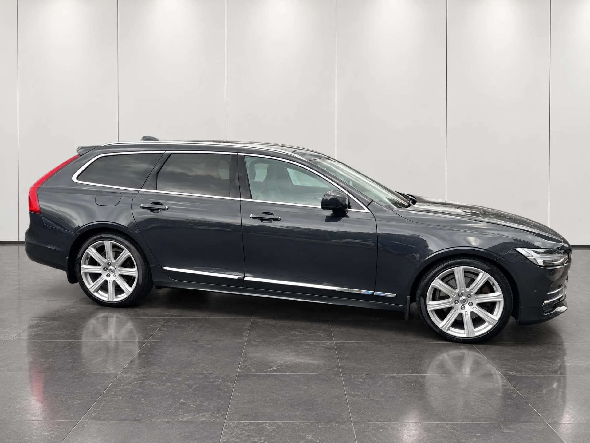 2020 VOLVO V90 2.0 V90 Inscription+ D5 AWD Auto 4WD 5dr - vehicle photo 6 for sale on PureCar