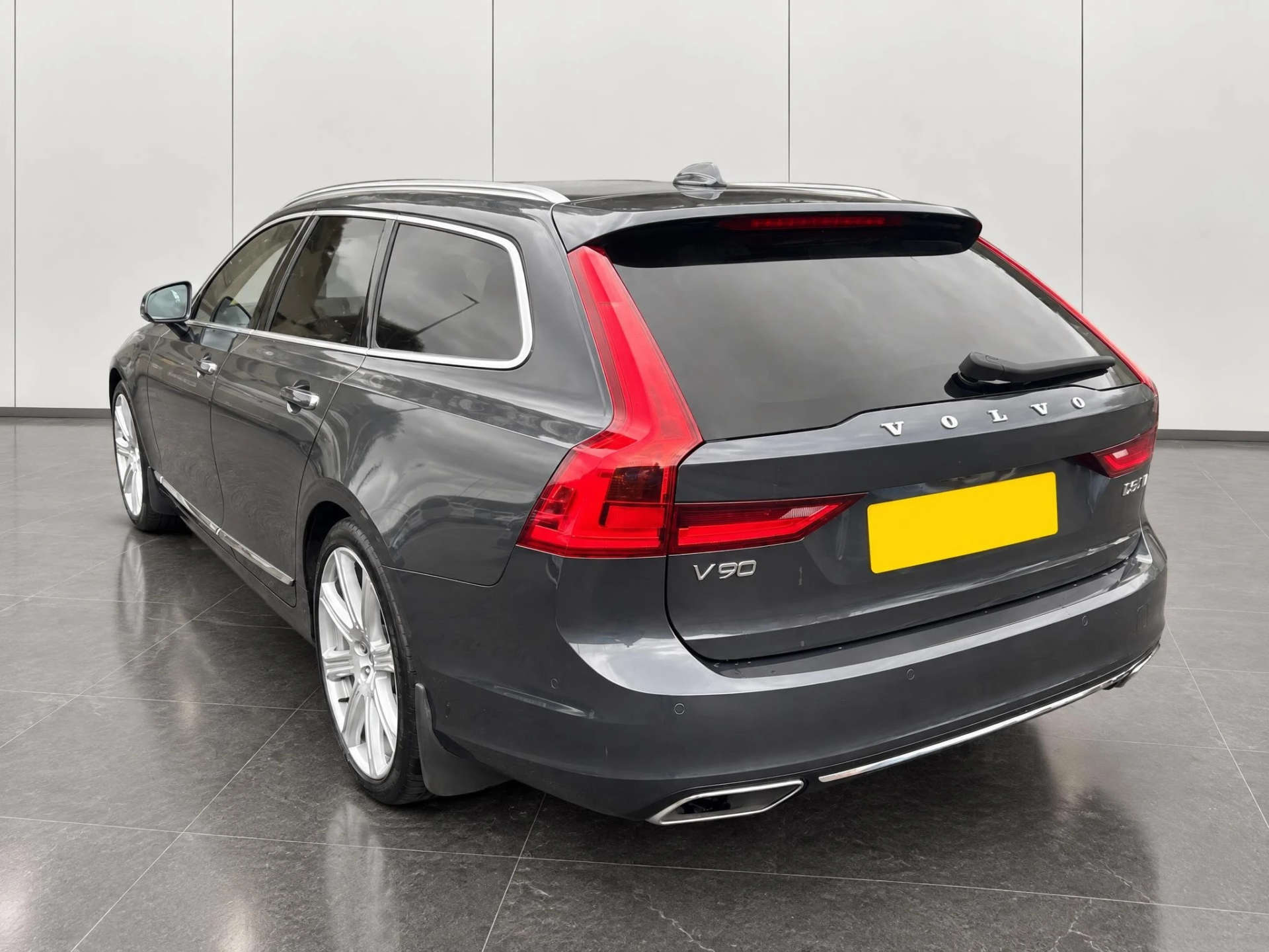 2020 VOLVO V90 2.0 V90 Inscription+ D5 AWD Auto 4WD 5dr - vehicle photo 11 for sale on PureCar