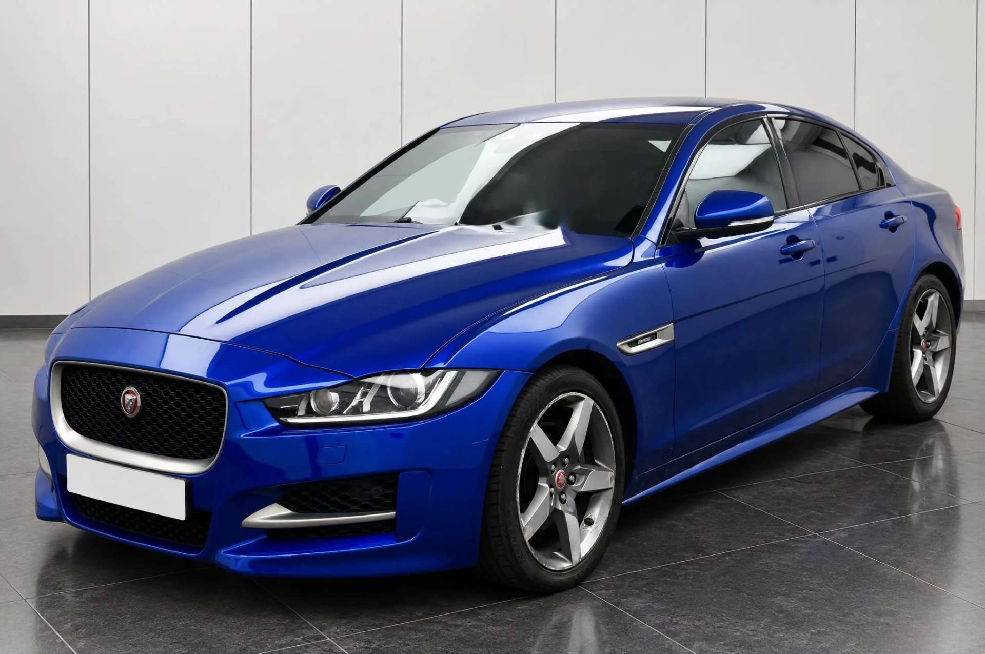 JAGUAR XE 2018