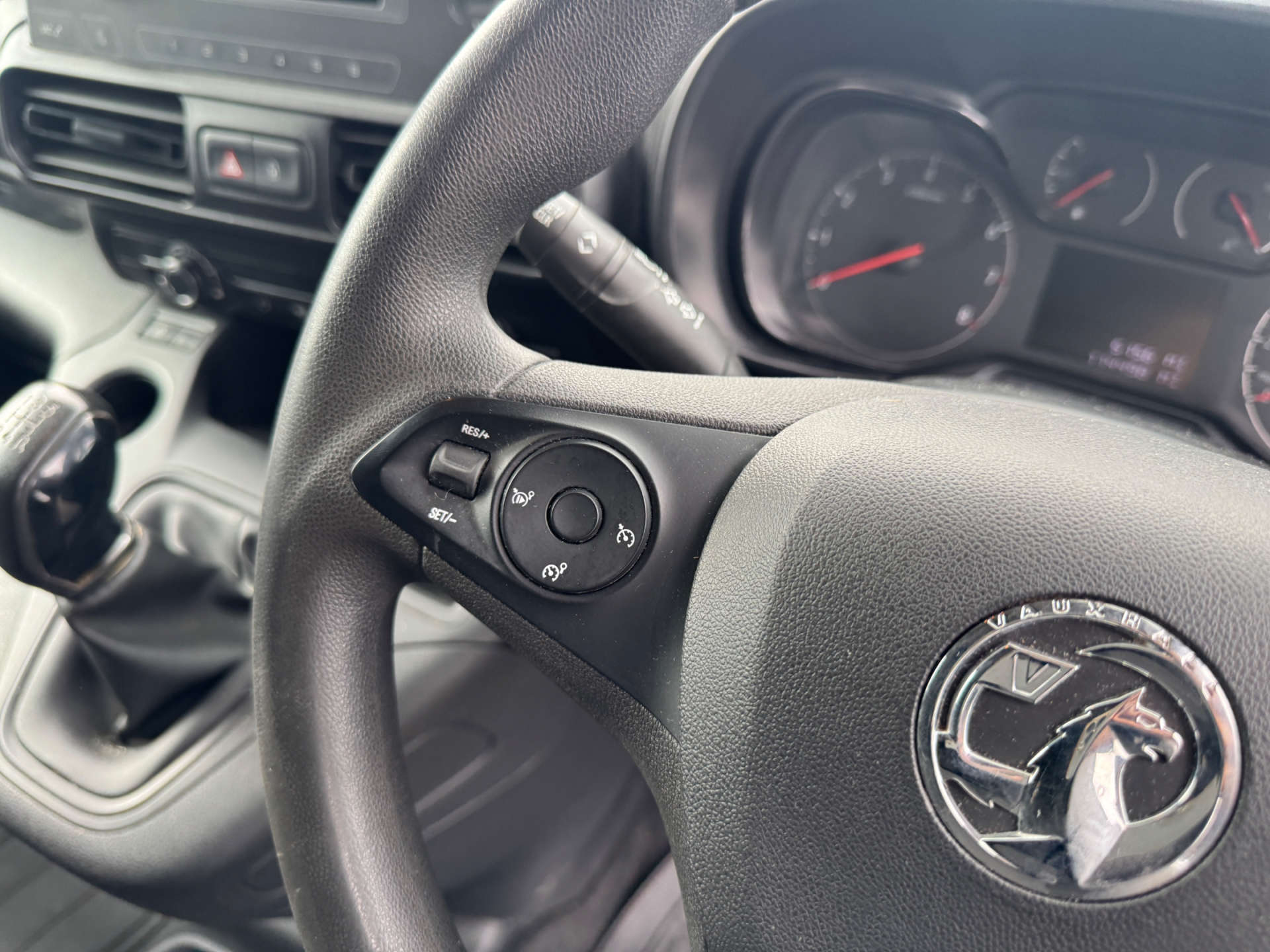 2021 Vauxhall COMBO 1.5 Combo 2300 Sportive TD S/S - vehicle photo 23 for sale on PureCar