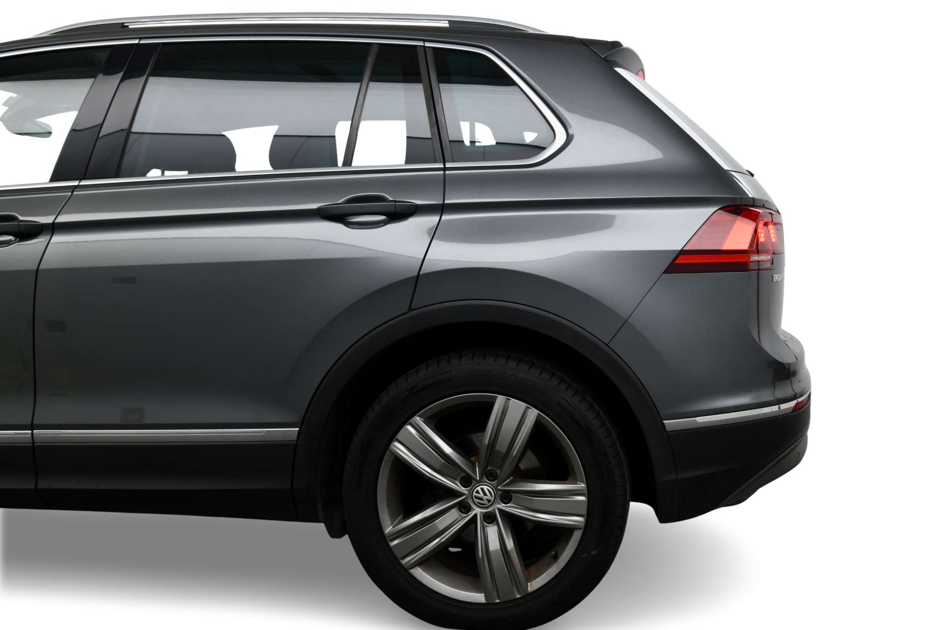 2018 Volkswagen TIGUAN 2.0 Tiguan SEL TDI 5dr - vehicle photo 6 for sale on PureCar