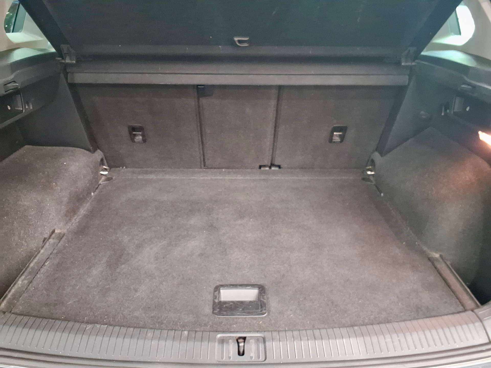 2018 Volkswagen TIGUAN 2.0 Tiguan SEL TDI 5dr - vehicle photo 25 for sale on PureCar