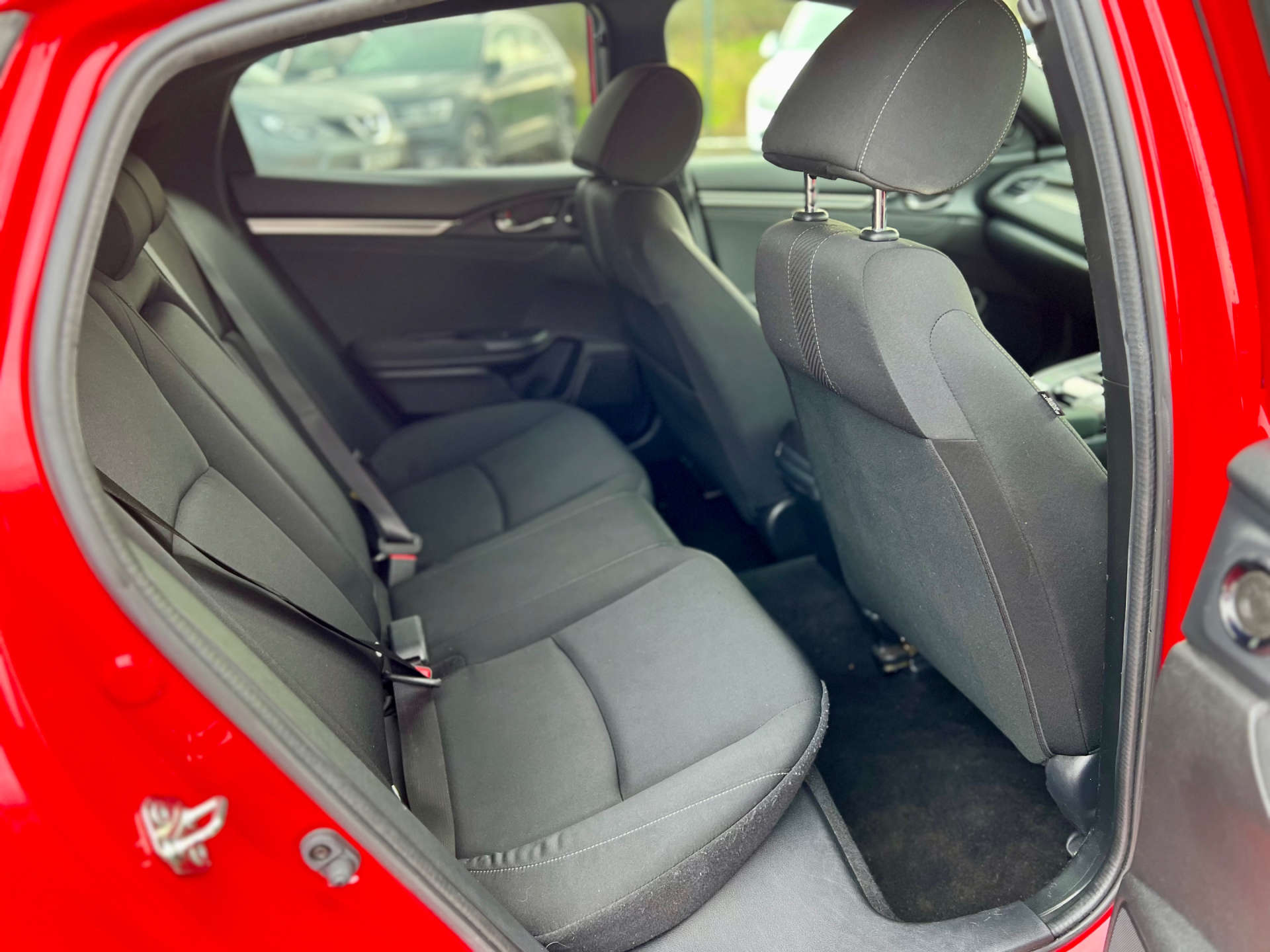 2018 HONDA CIVIC 1.0 Civic SR VTec 5dr - vehicle photo 41 for sale on PureCar