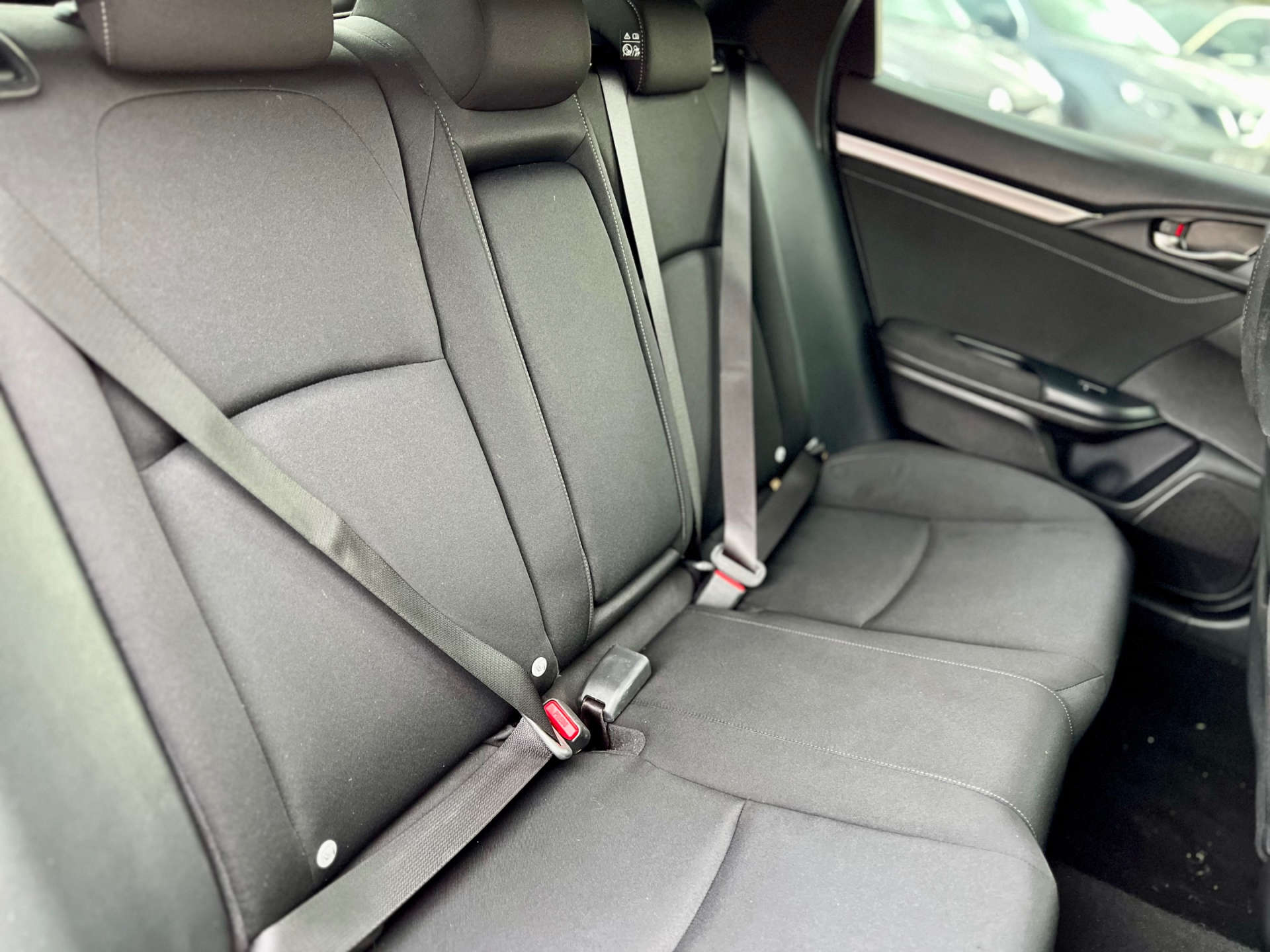 2018 HONDA CIVIC 1.0 Civic SR VTec 5dr - vehicle photo 42 for sale on PureCar