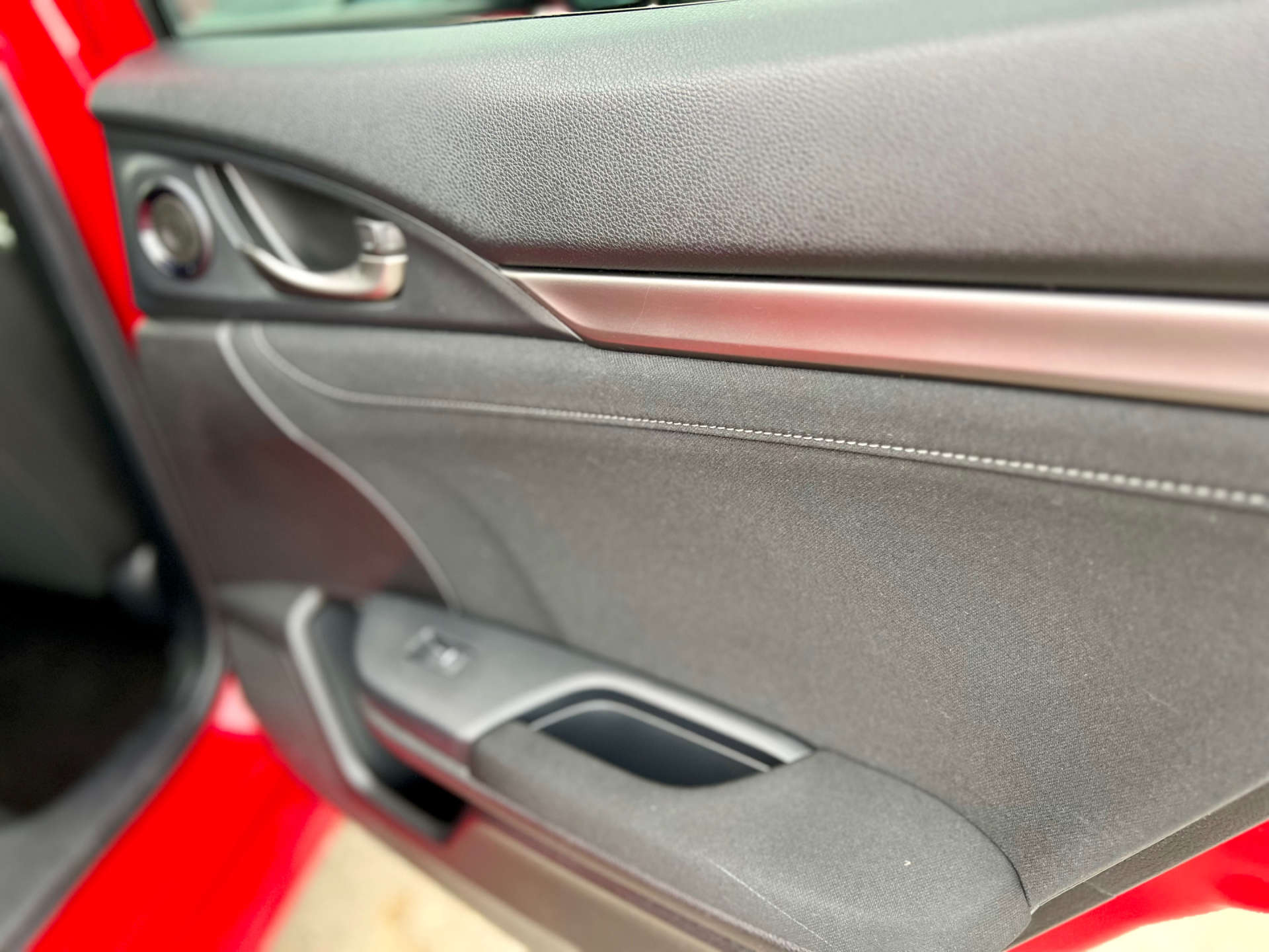 2018 HONDA CIVIC 1.0 Civic SR VTec 5dr - vehicle photo 45 for sale on PureCar
