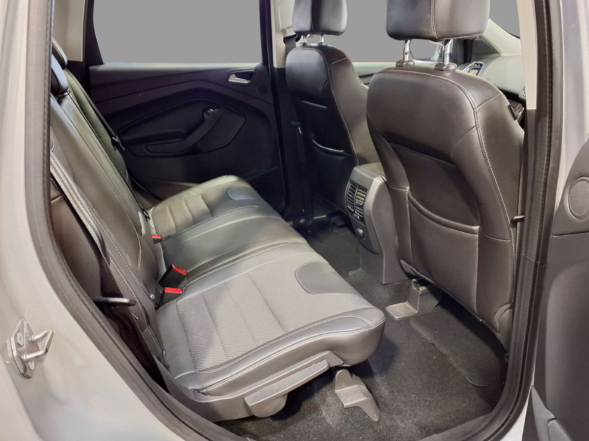 2013 Ford KUGA 2.0 Kuga Titanium 4x2 TDCi 5dr - vehicle photo 25 for sale on PureCar